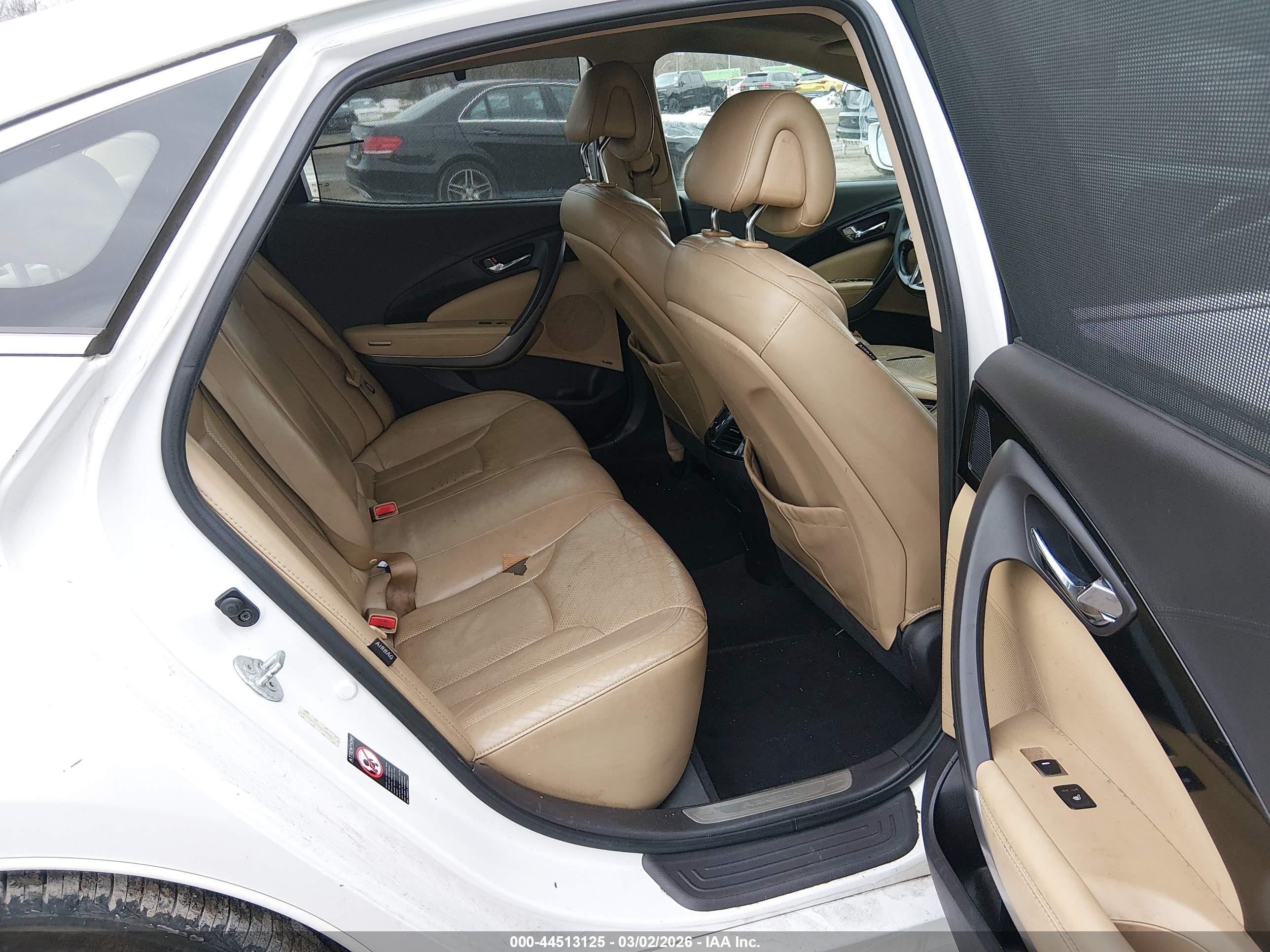 HYUNDAI AZERA image 8
