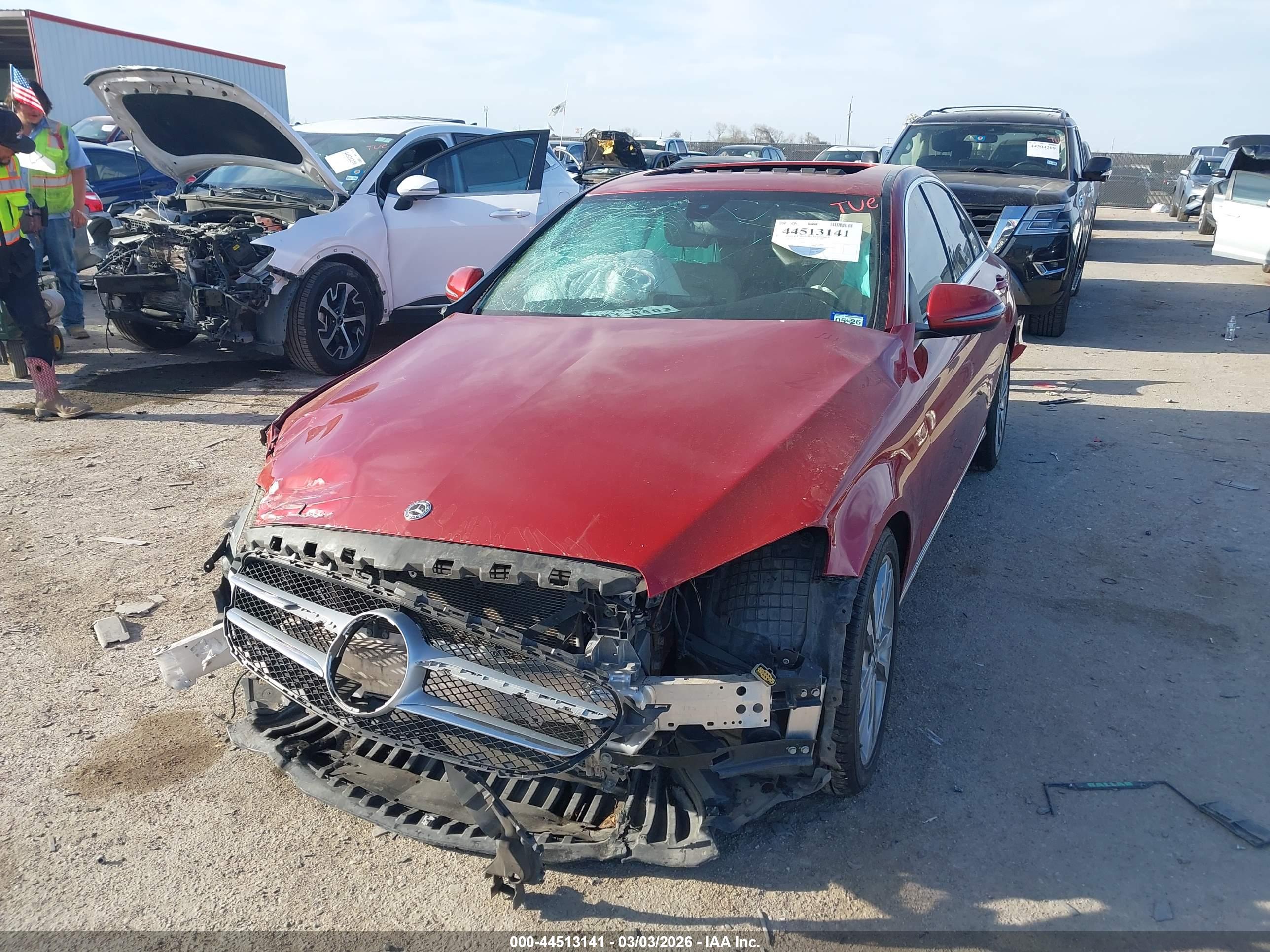 MERCEDES-BENZ C image 2