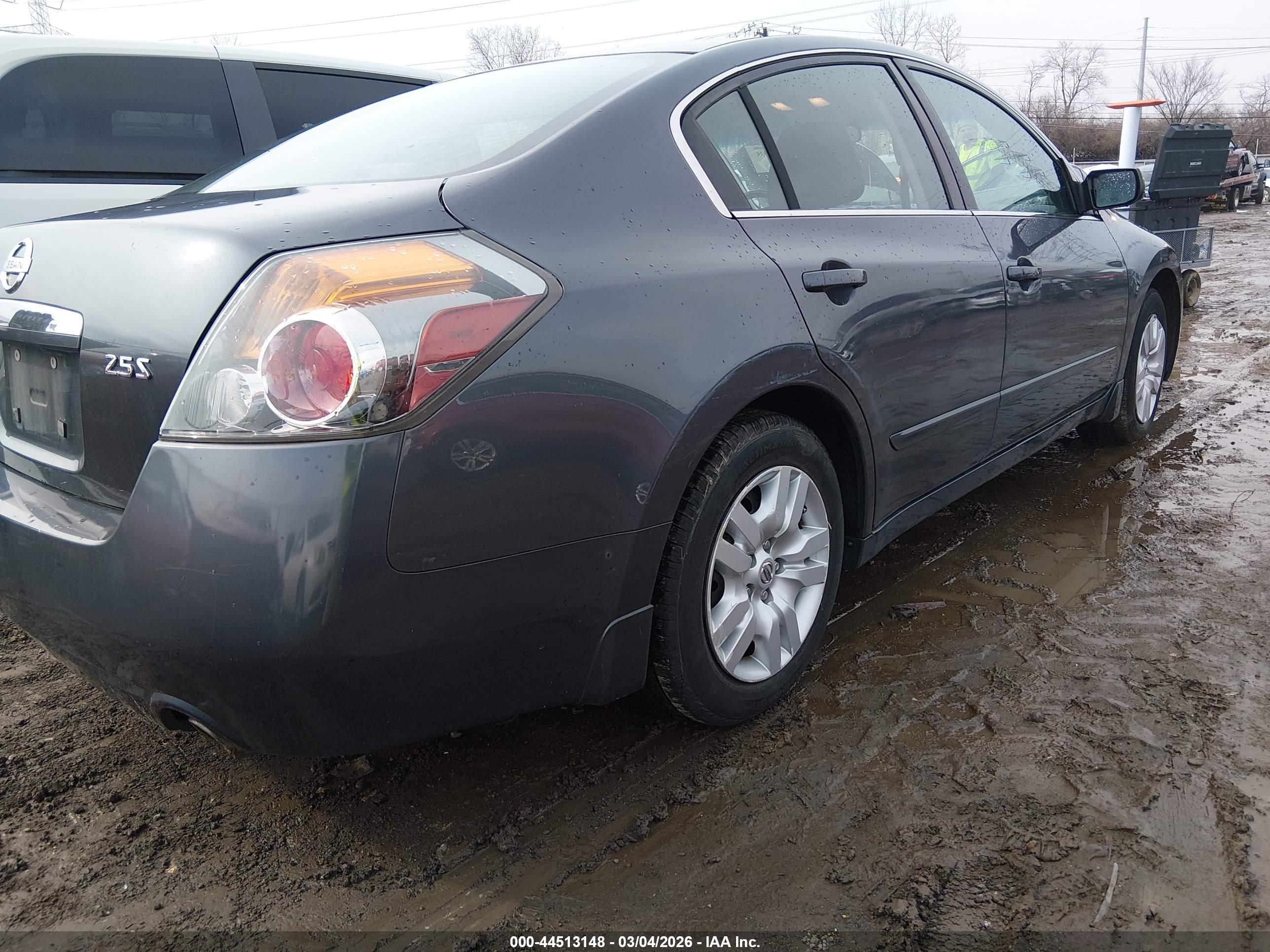 NISSAN ALTIMA image 6