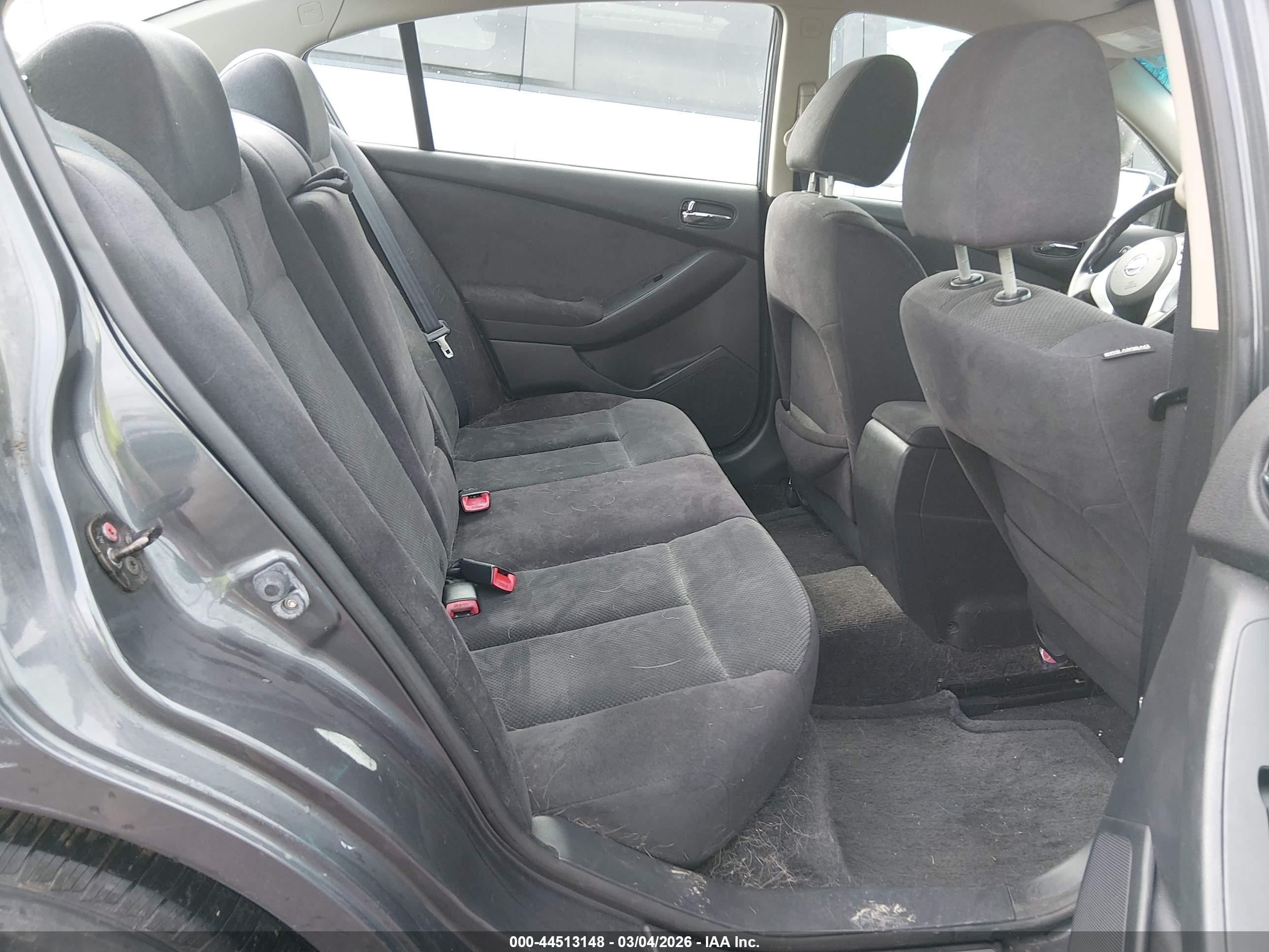 NISSAN ALTIMA image 8