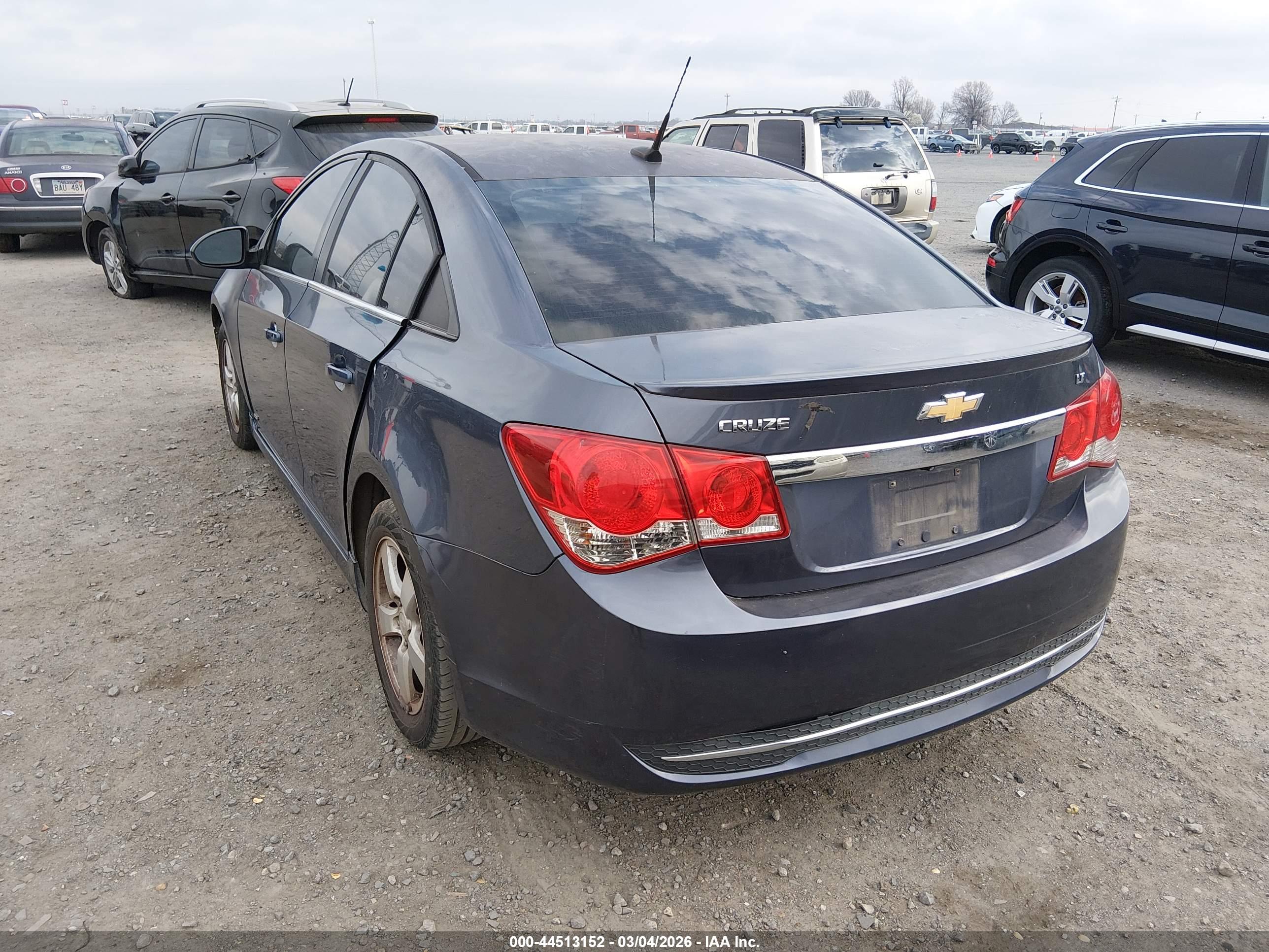 CHEVROLET CRUZE image 3