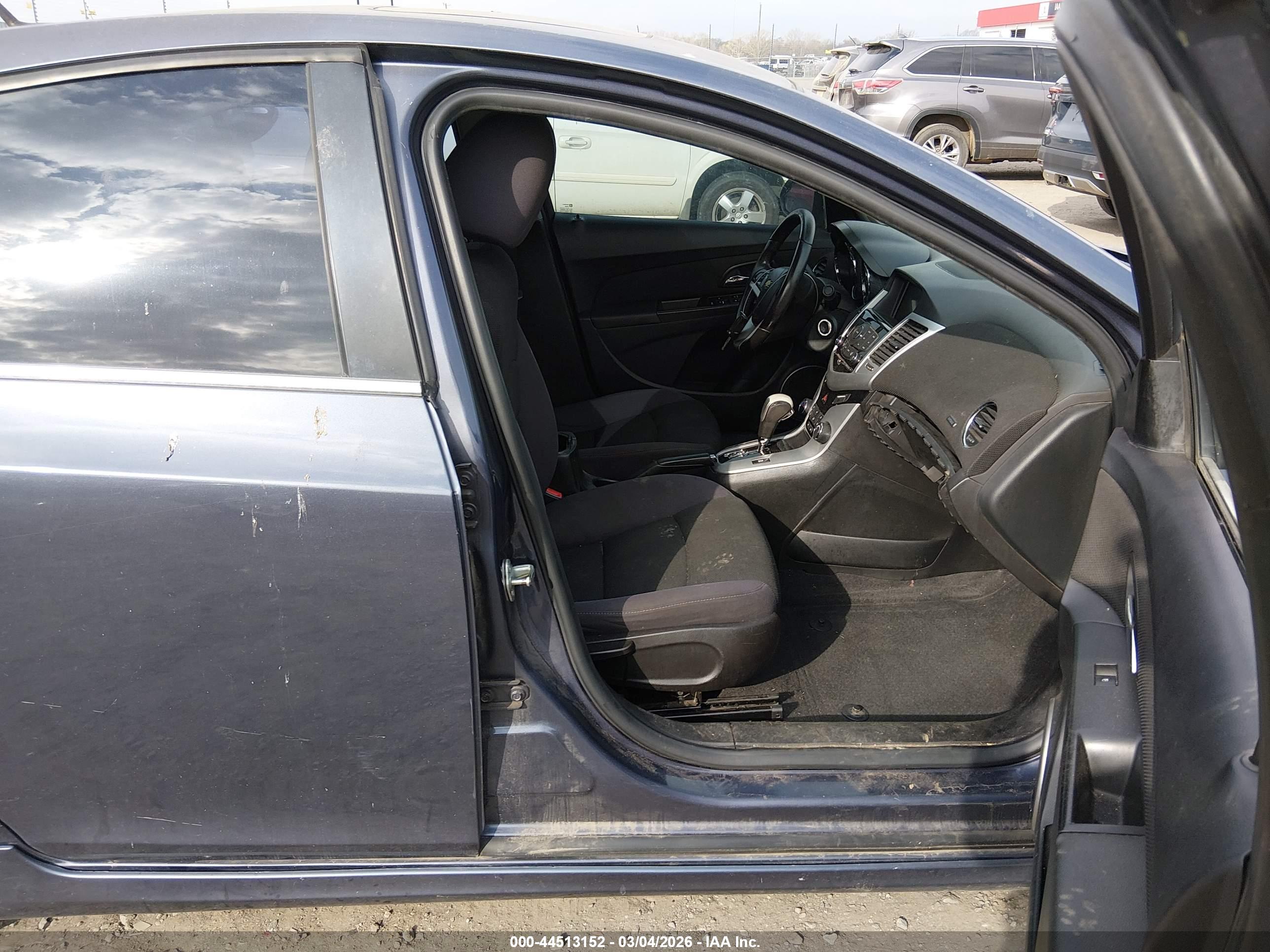 CHEVROLET CRUZE image 5