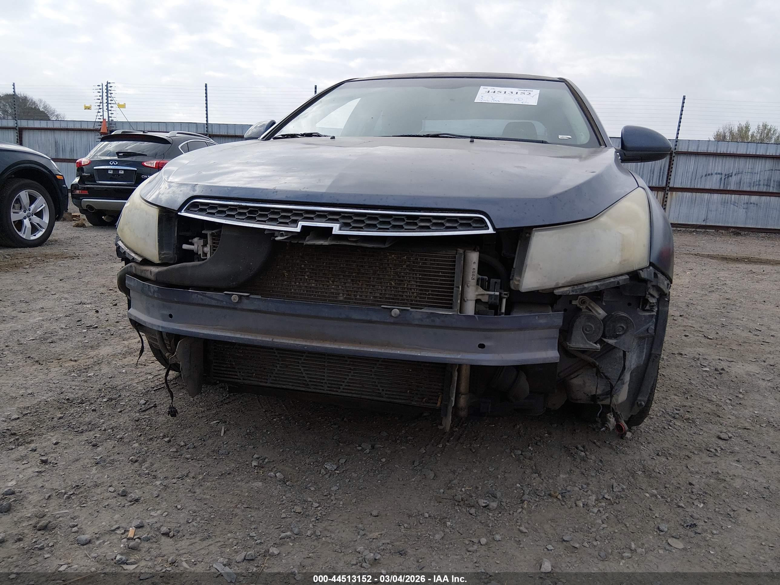 CHEVROLET CRUZE image 6