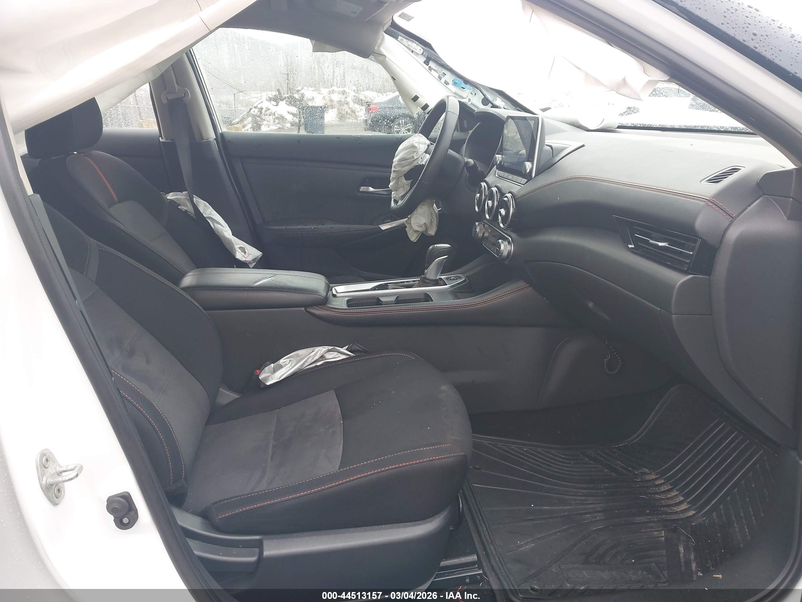 NISSAN SENTRA image 5
