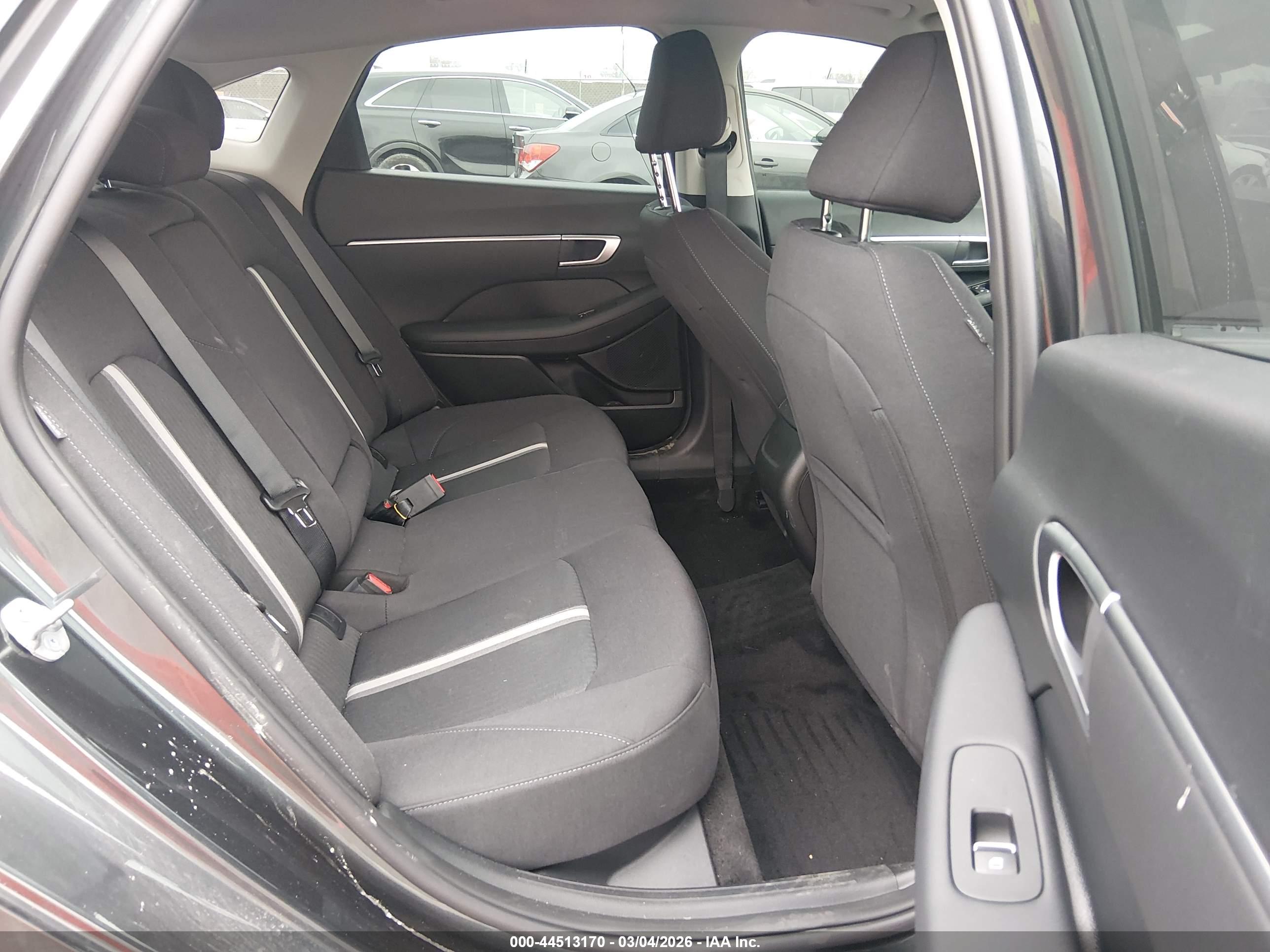 HYUNDAI SONATA image 8