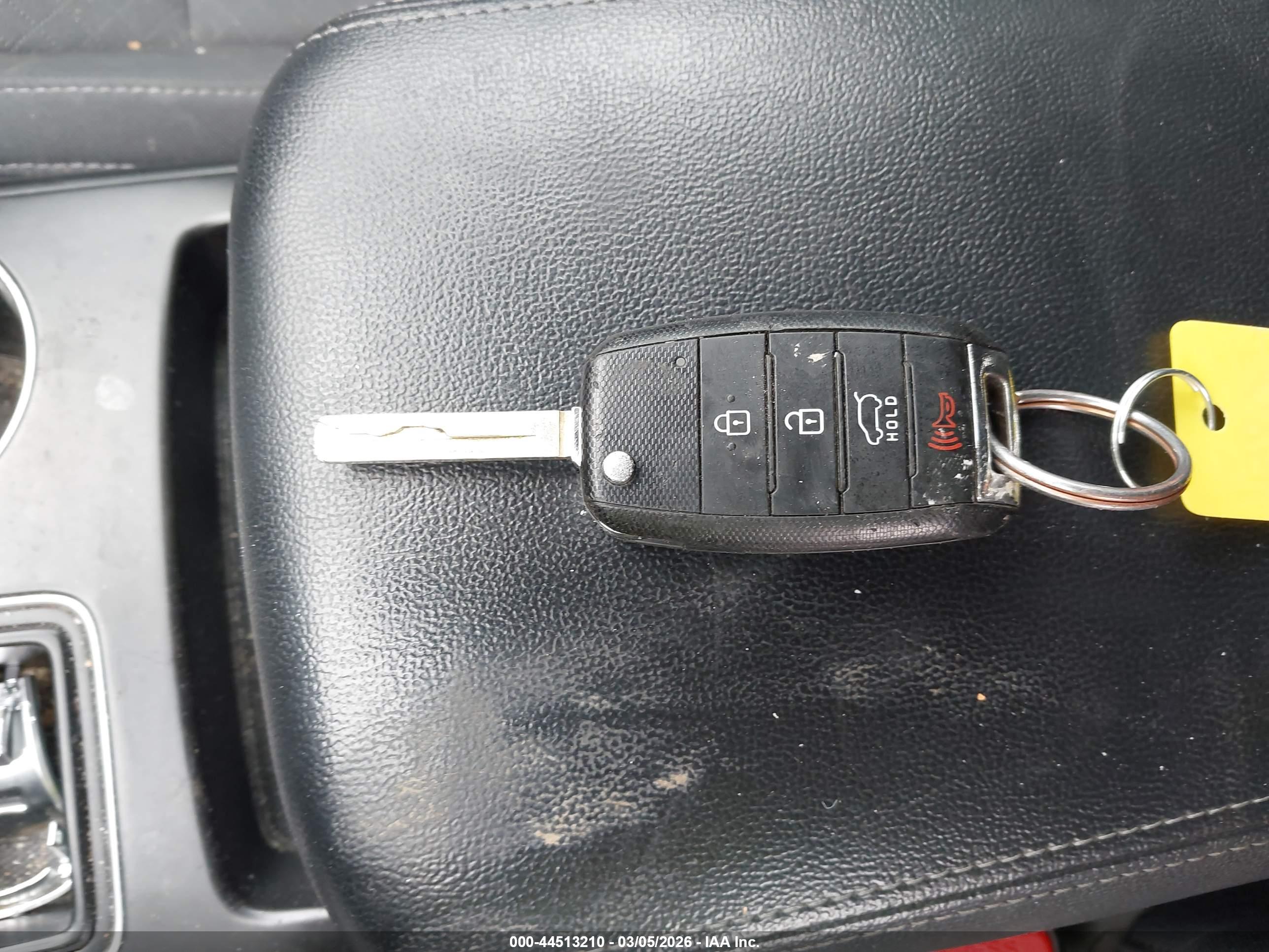 KIA SORENTO image 11