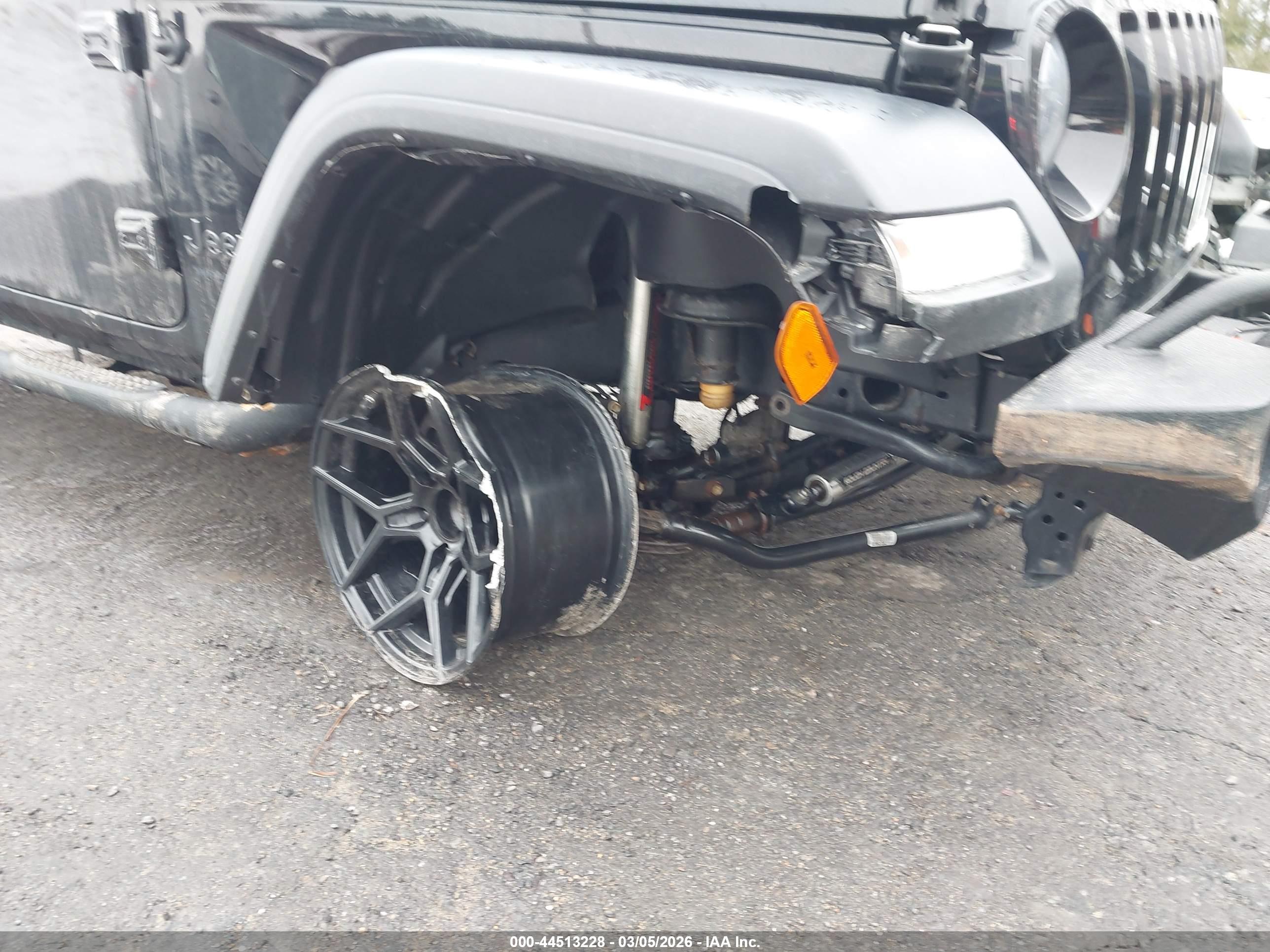 JEEP WRANGLER image 6