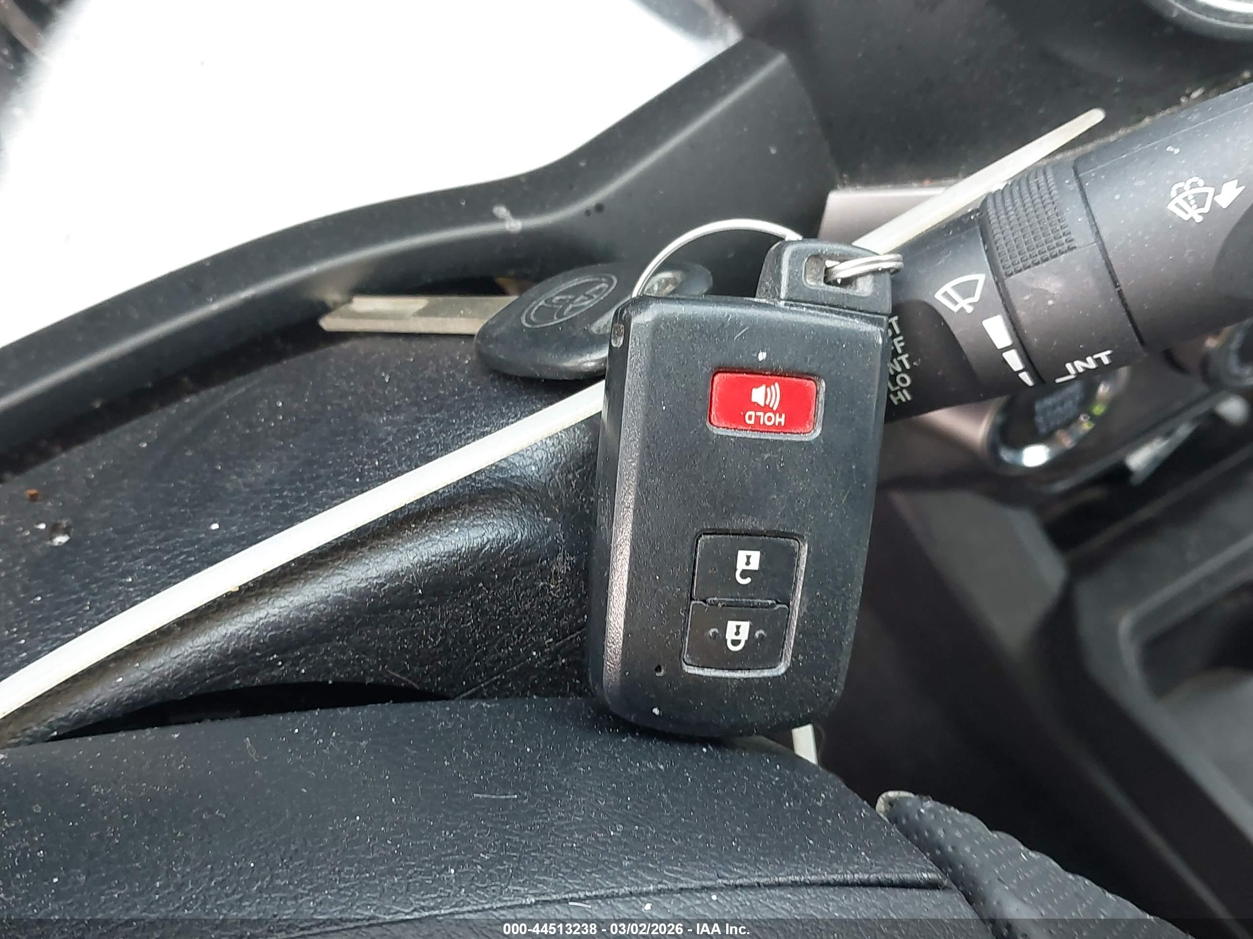 TOYOTA TACOMA image 11