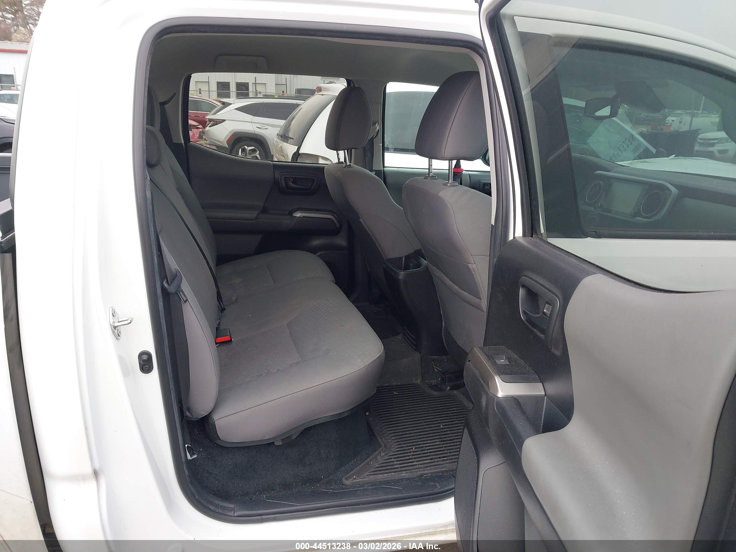TOYOTA TACOMA image 8