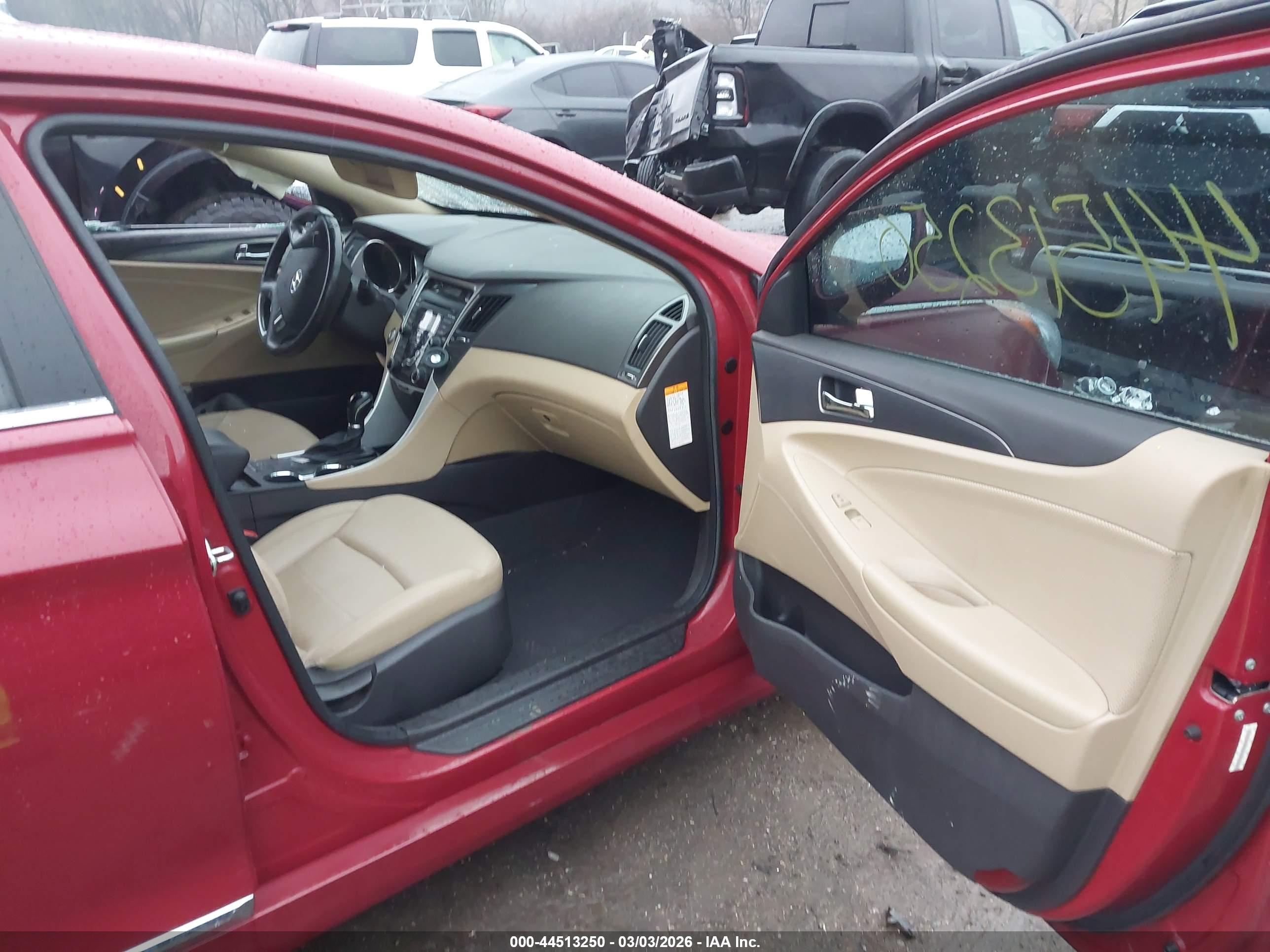 HYUNDAI SONATA image 5