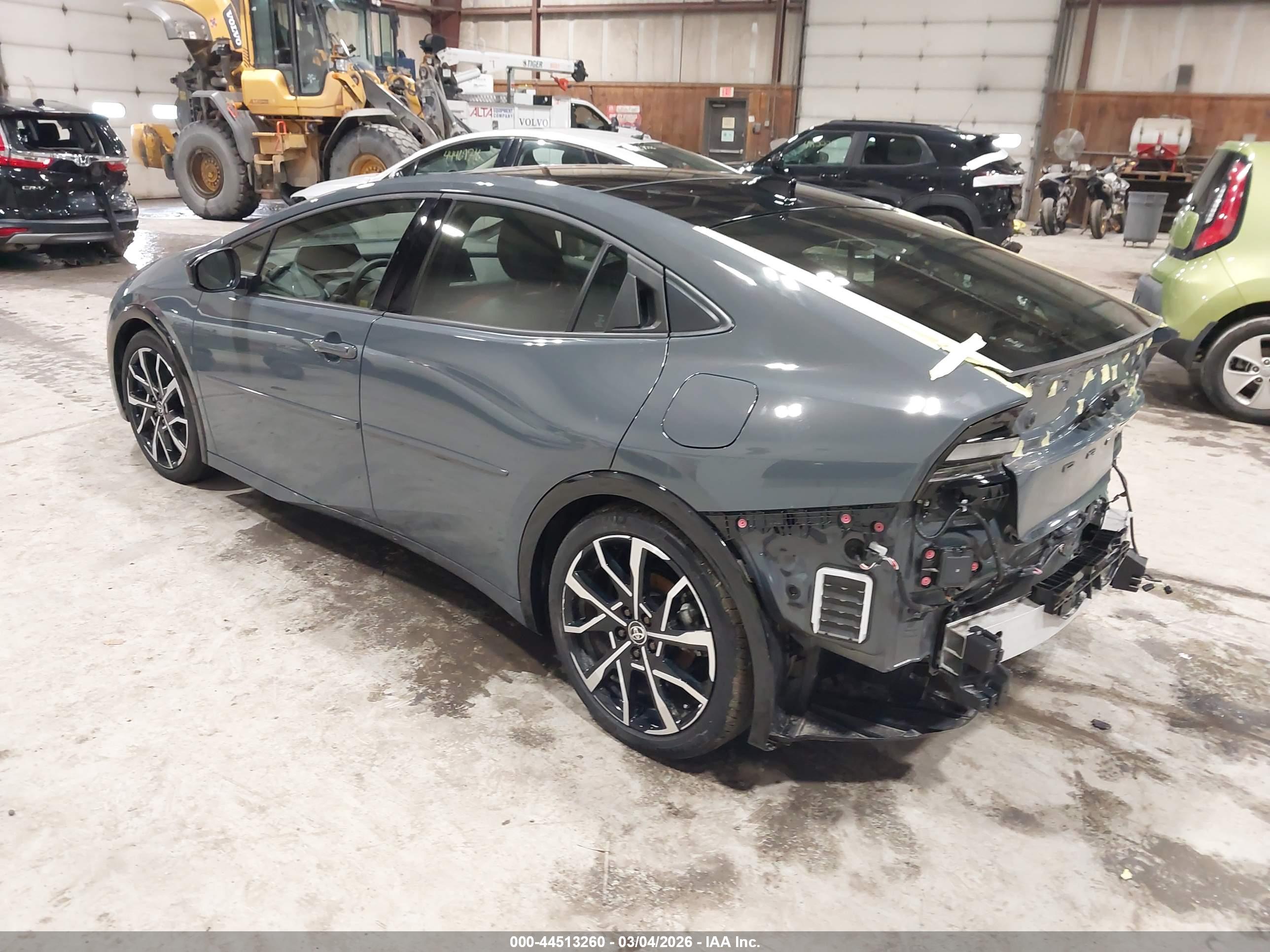 TOYOTA PRIUS image 3