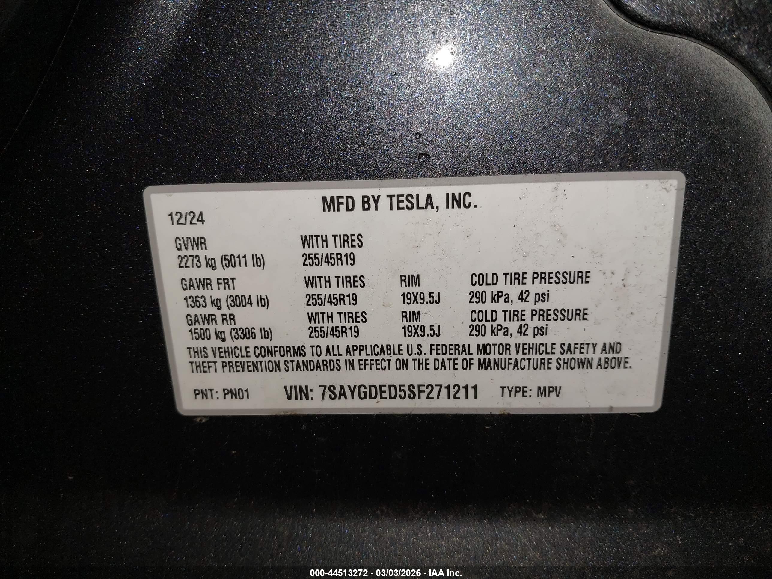 TESLA MODEL image 9