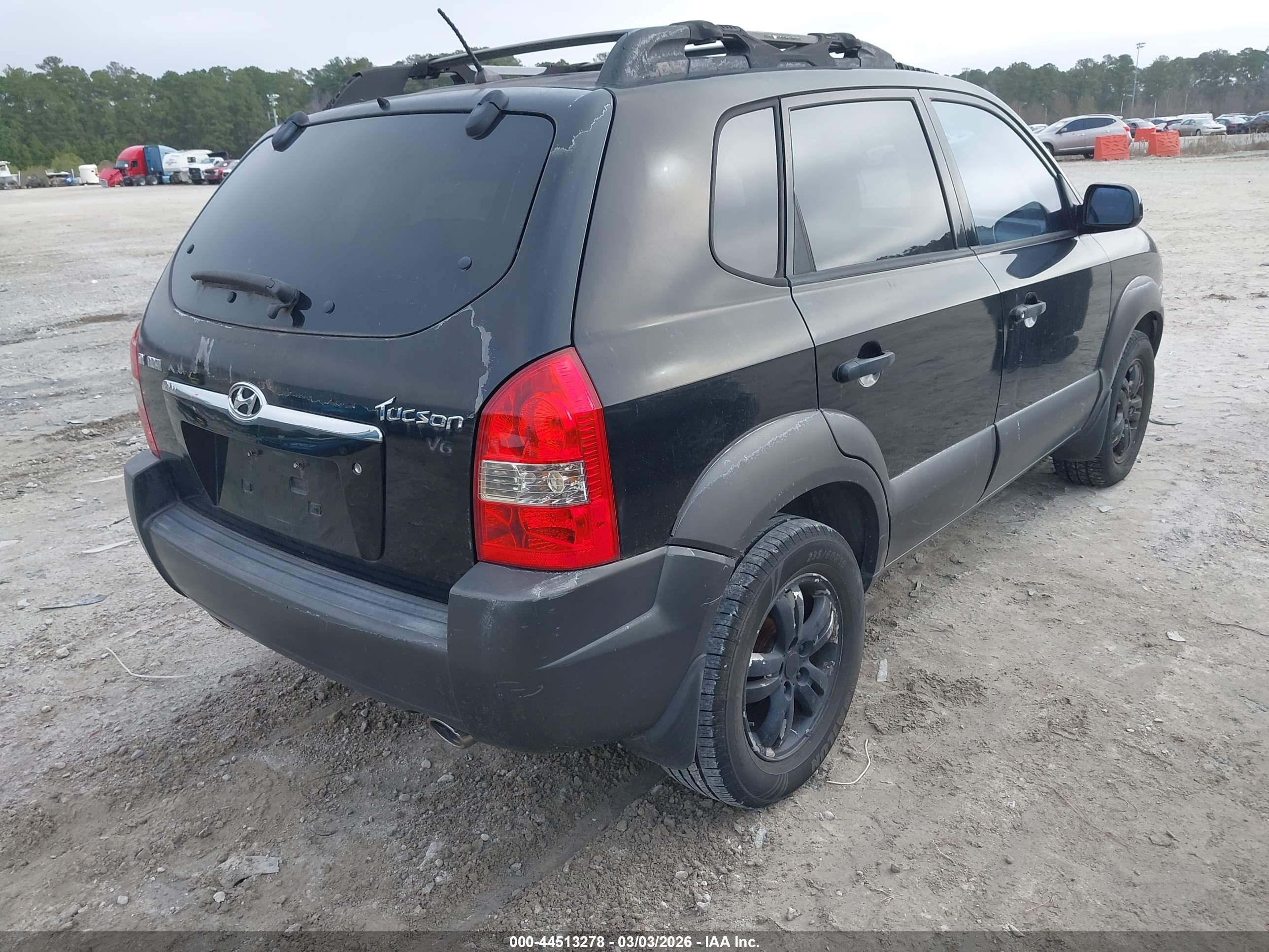 HYUNDAI TUCSON image 4