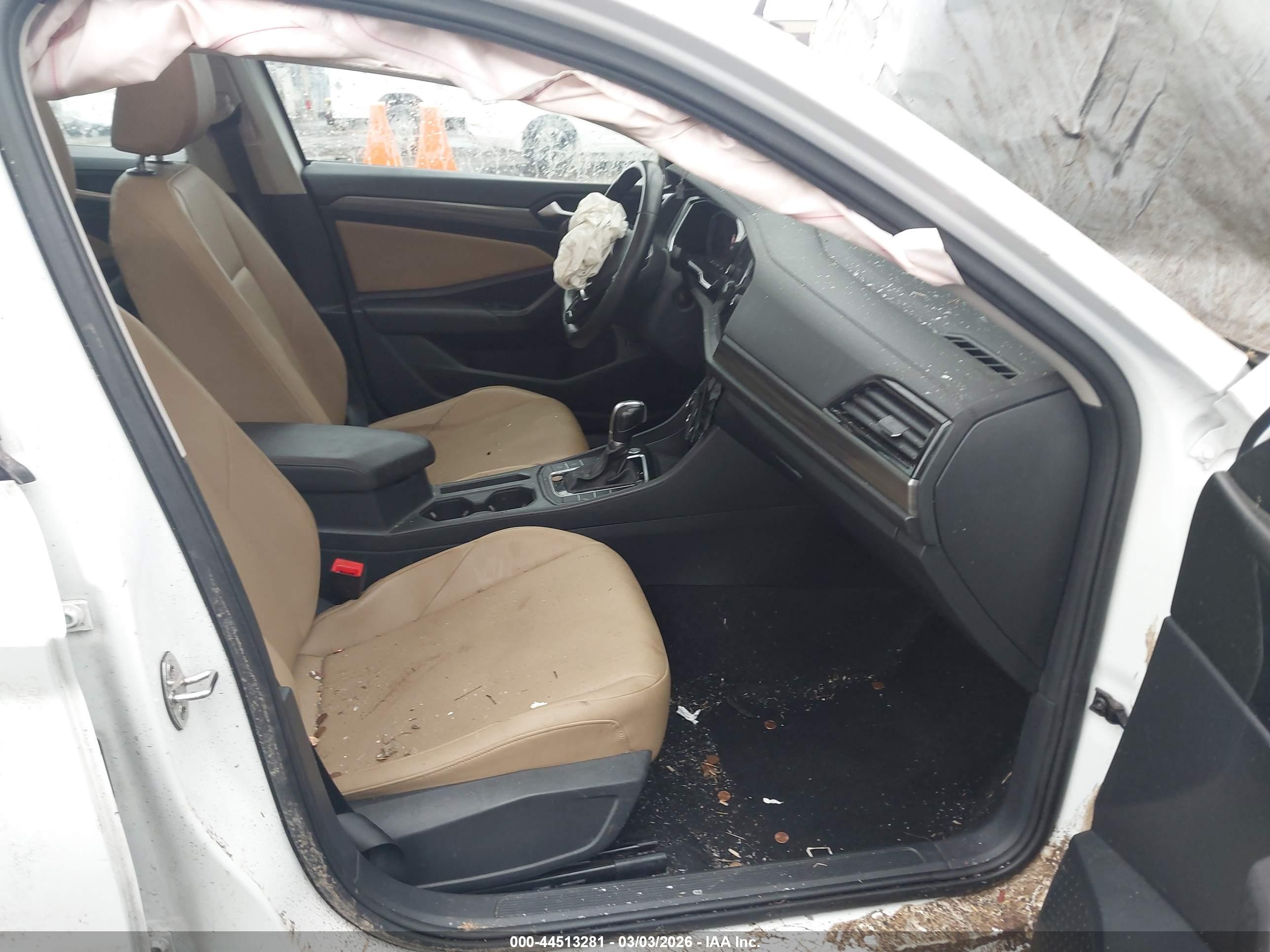 VOLKSWAGEN JETTA image 5