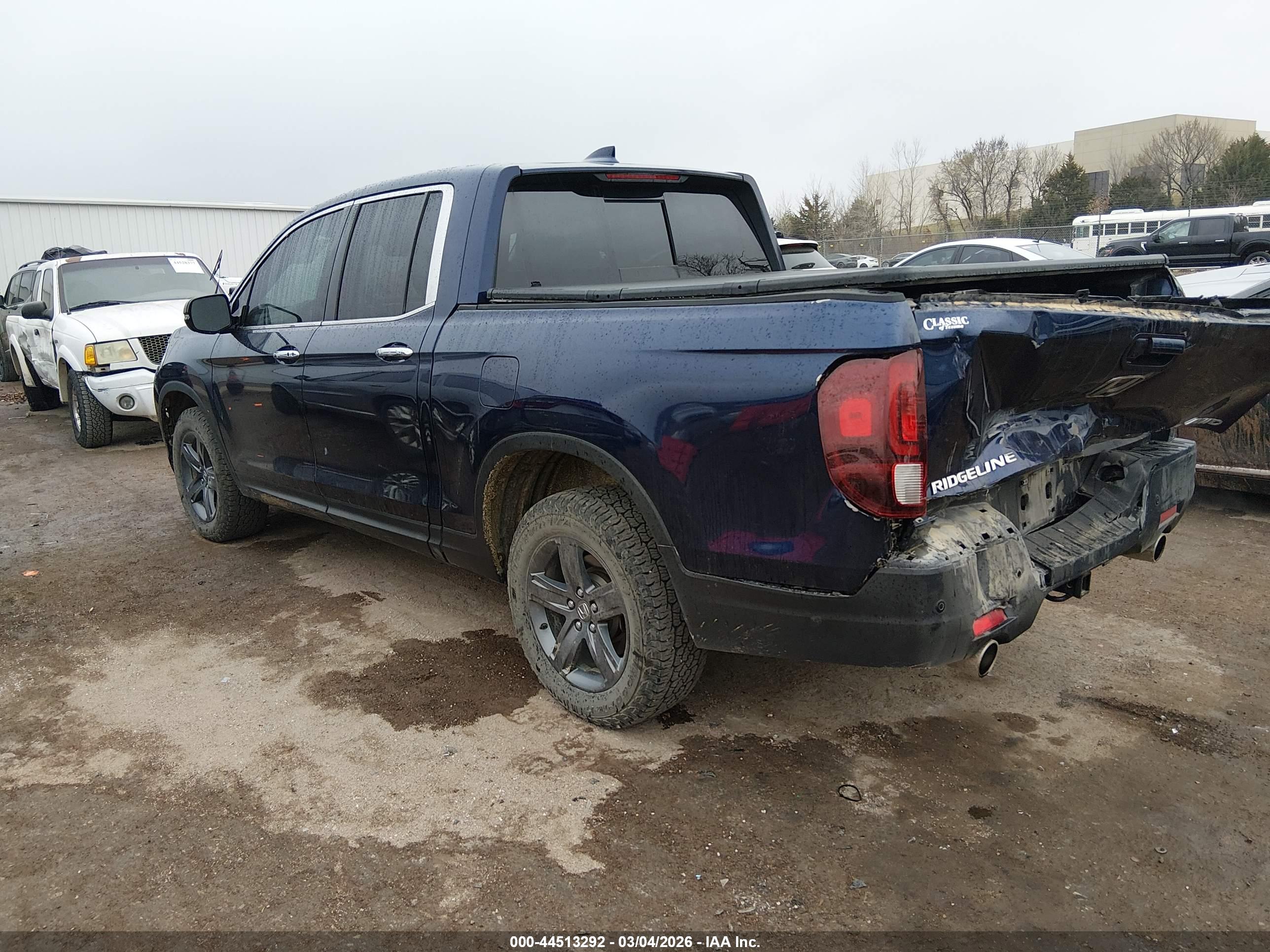 HONDA RIDGELINE image 3
