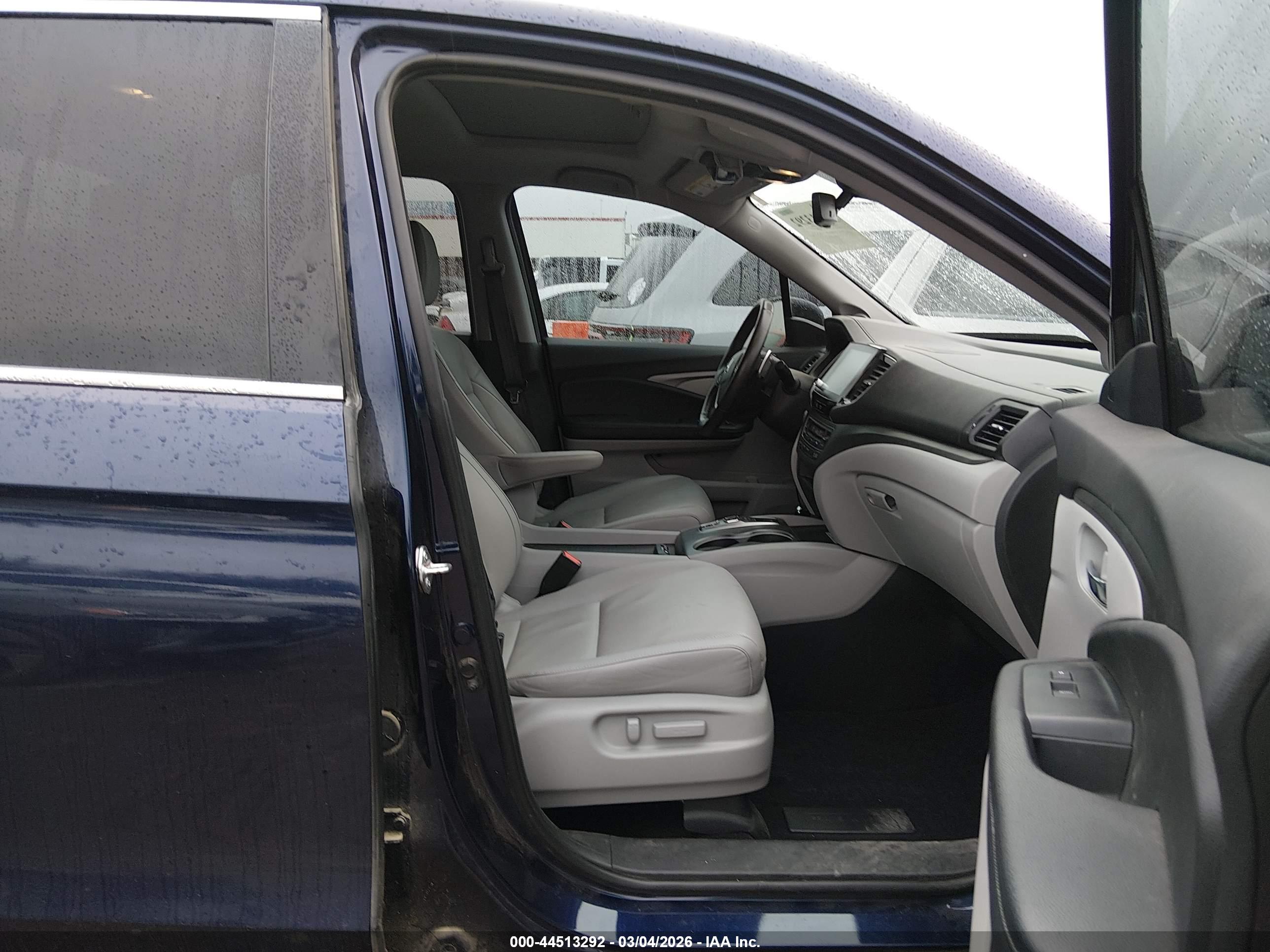 HONDA RIDGELINE image 5