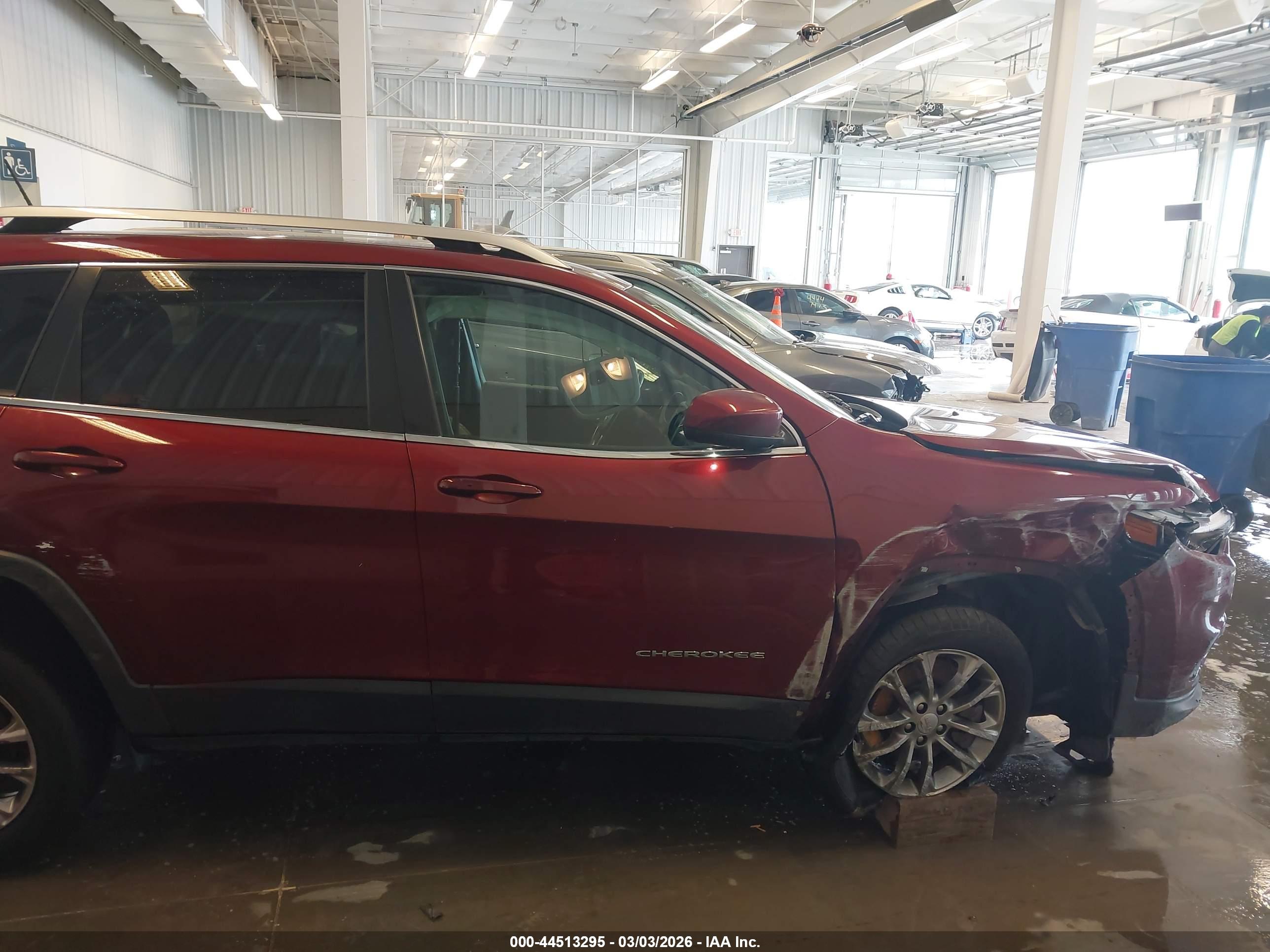 JEEP CHEROKEE image 6