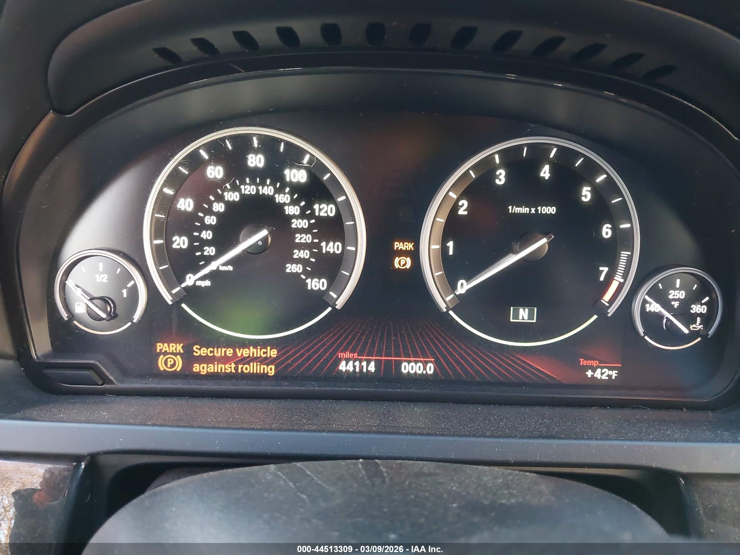 BMW 750LI image 7