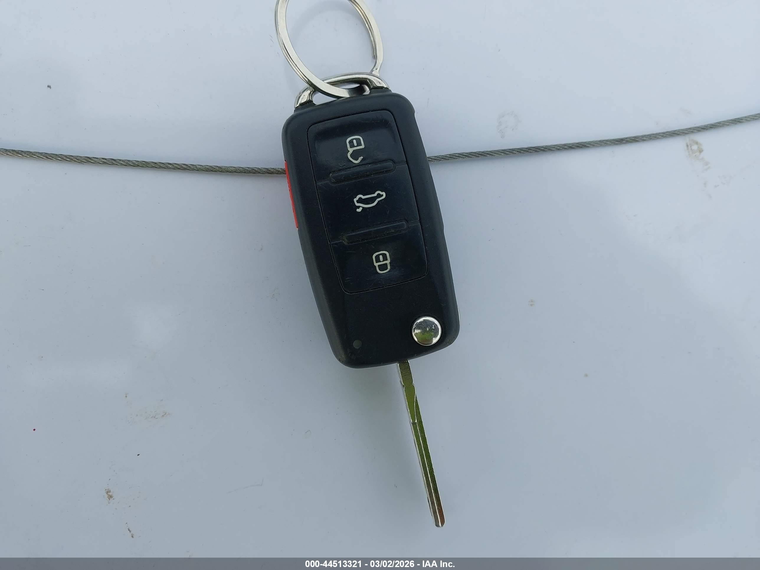 VOLKSWAGEN JETTA image 11