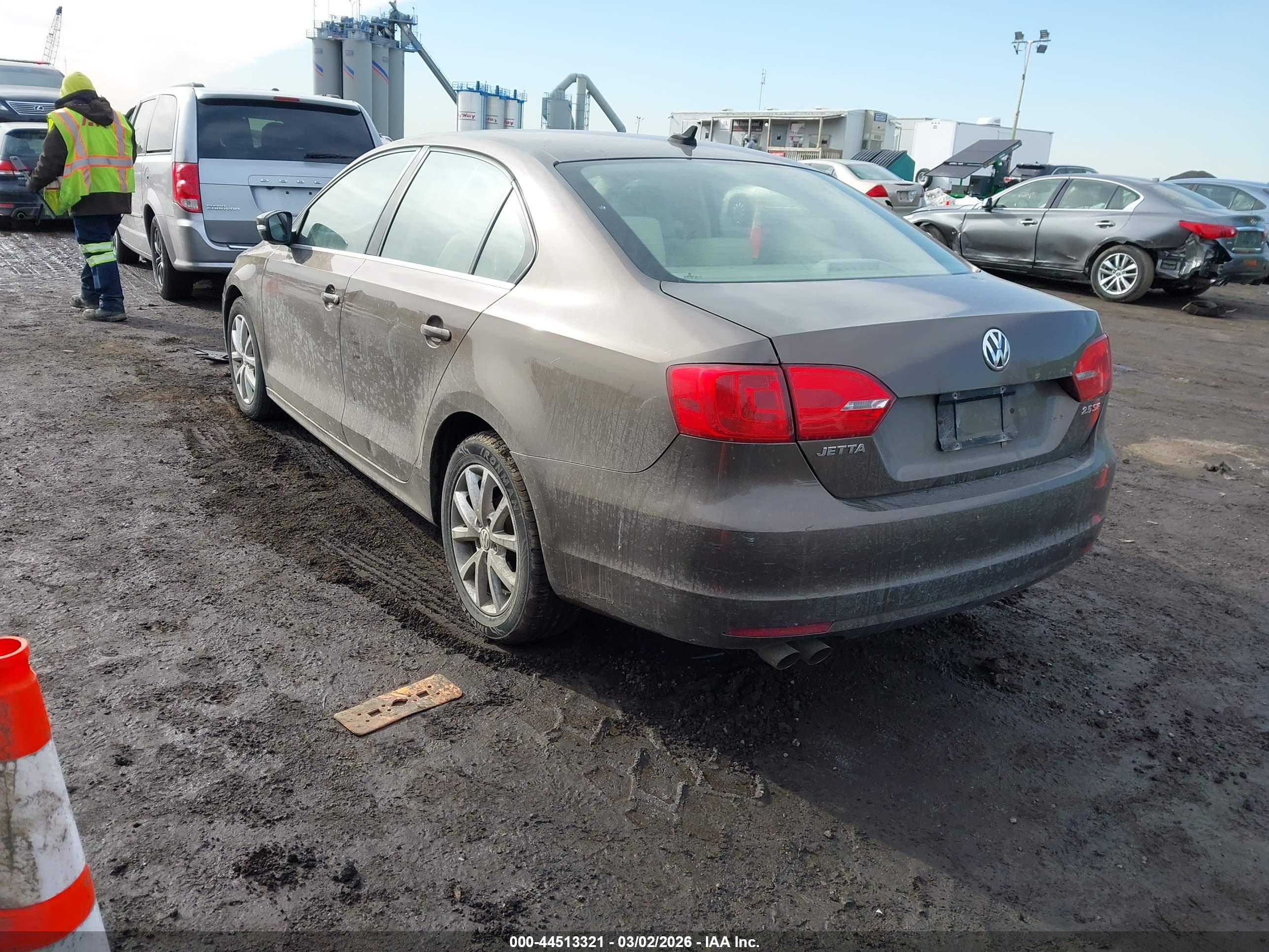 VOLKSWAGEN JETTA image 3