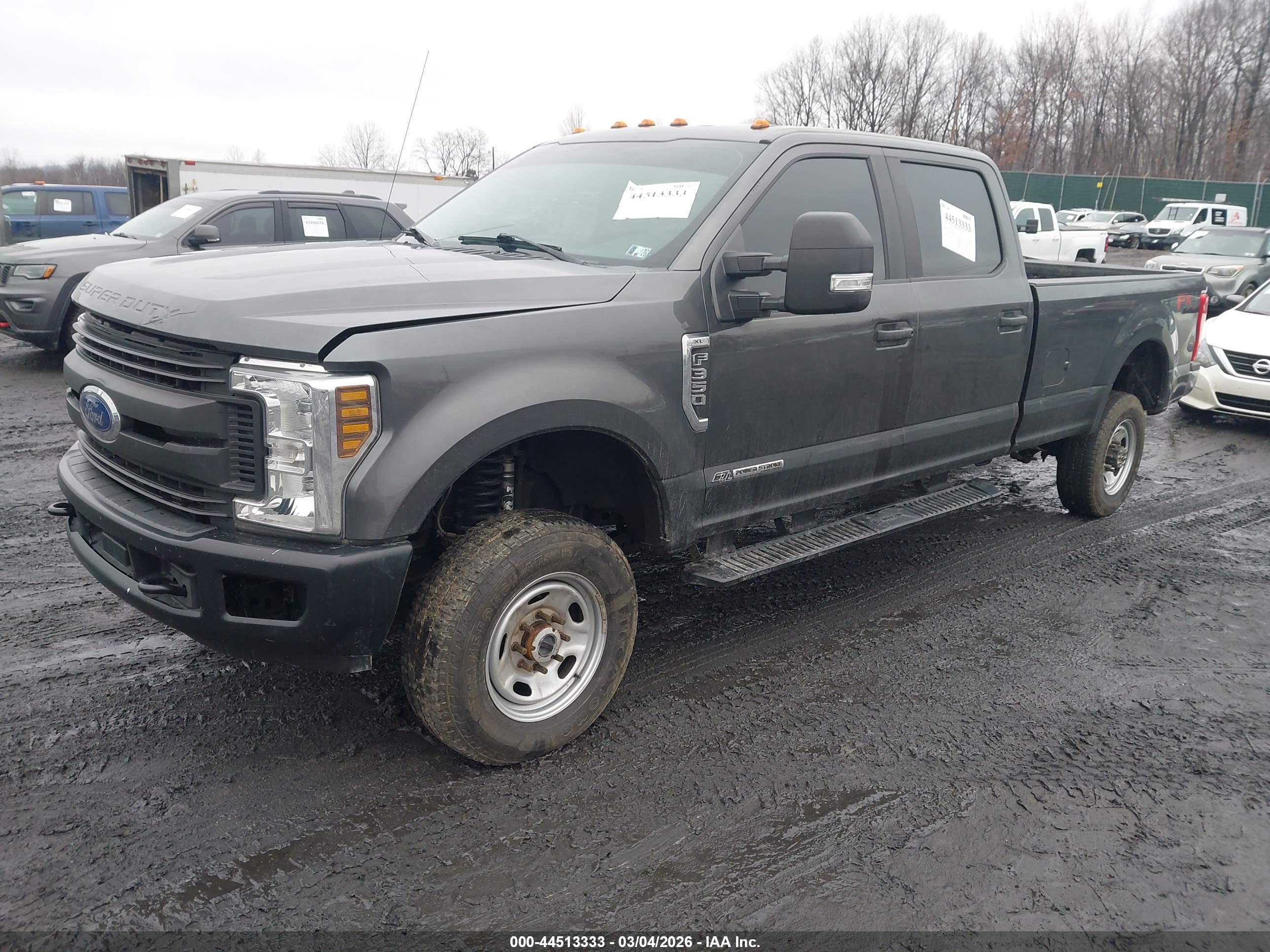 FORD F-350 image 2