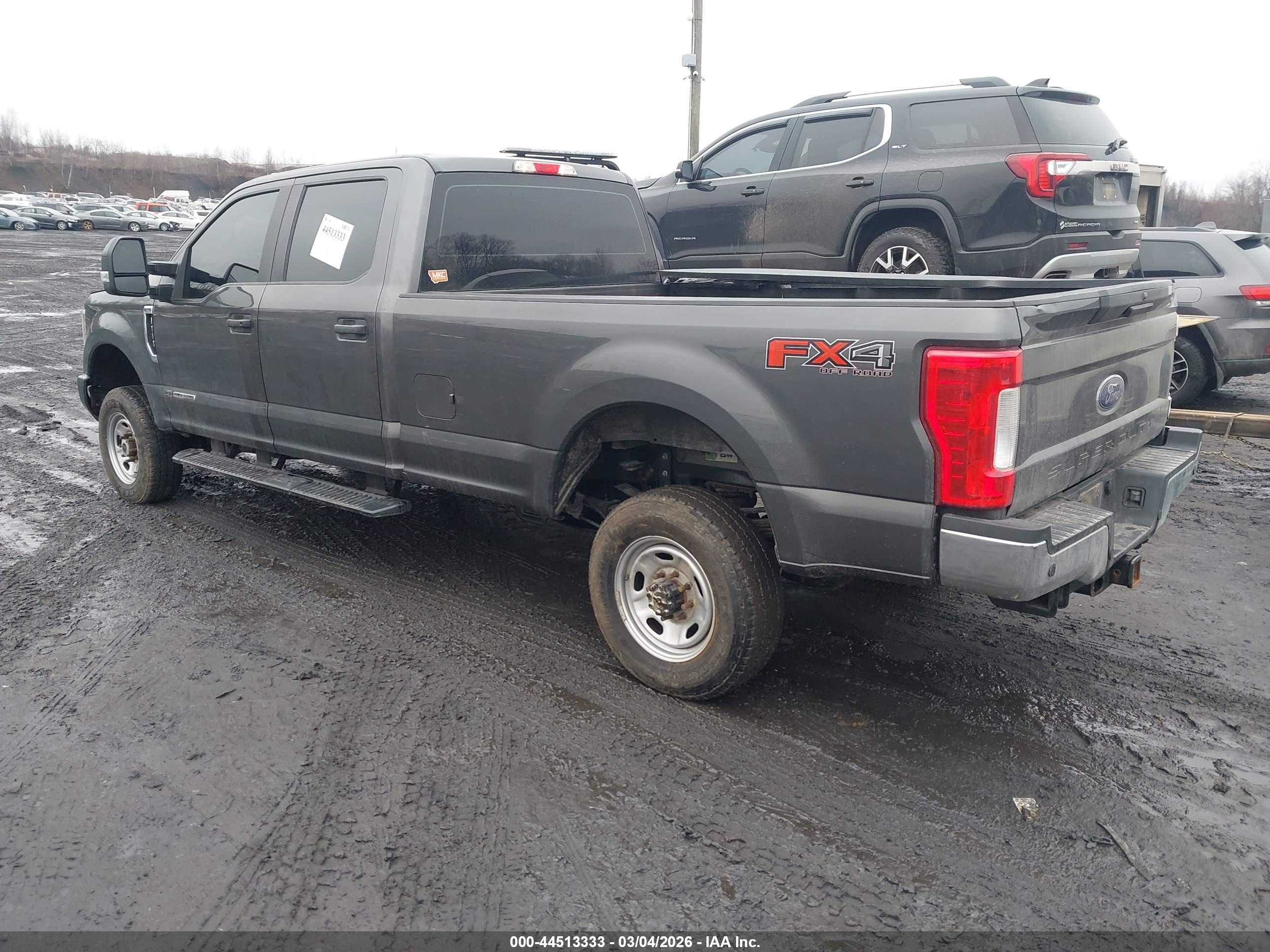 FORD F-350 image 3