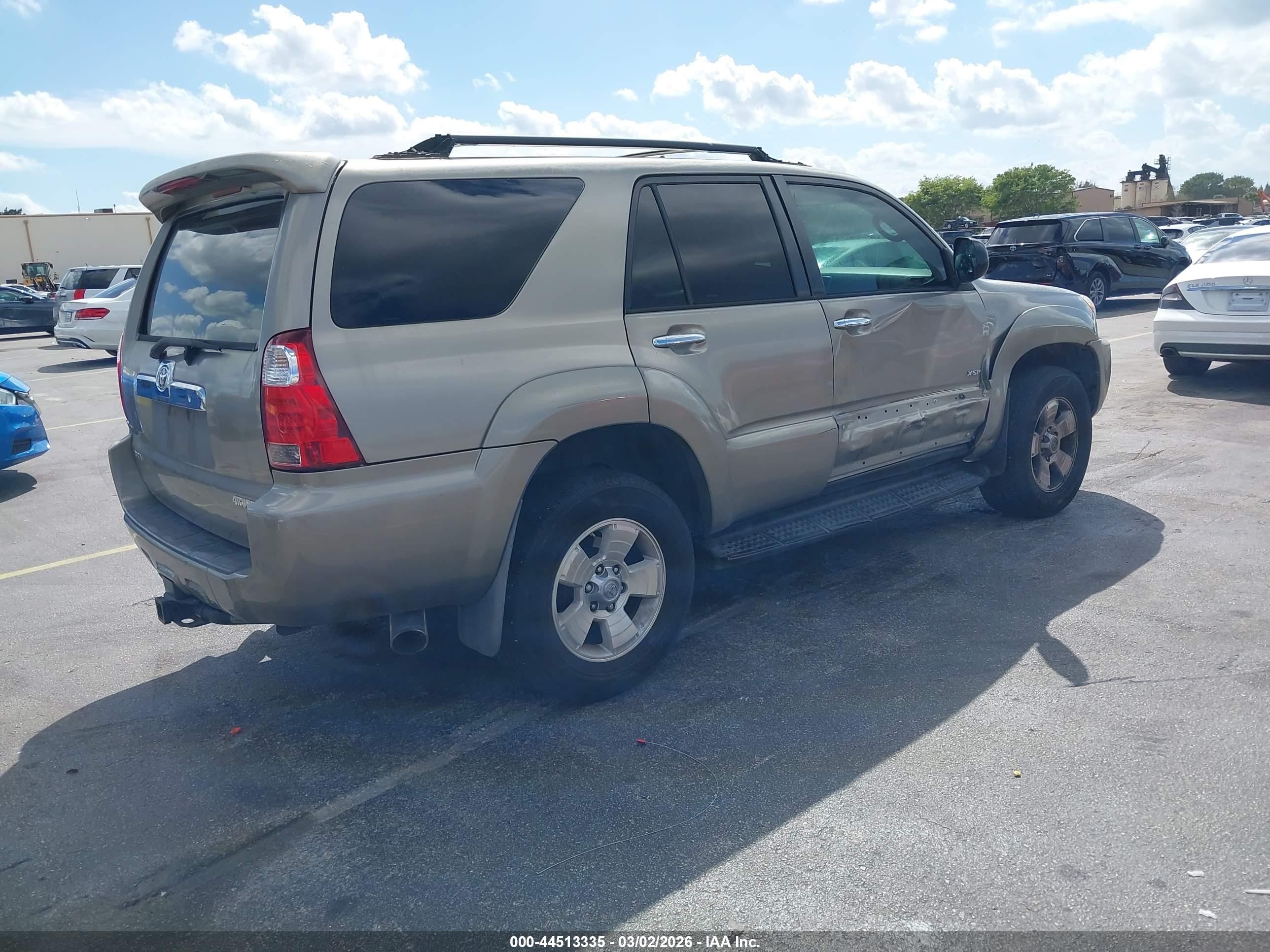 TOYOTA 4RUNNER image 4