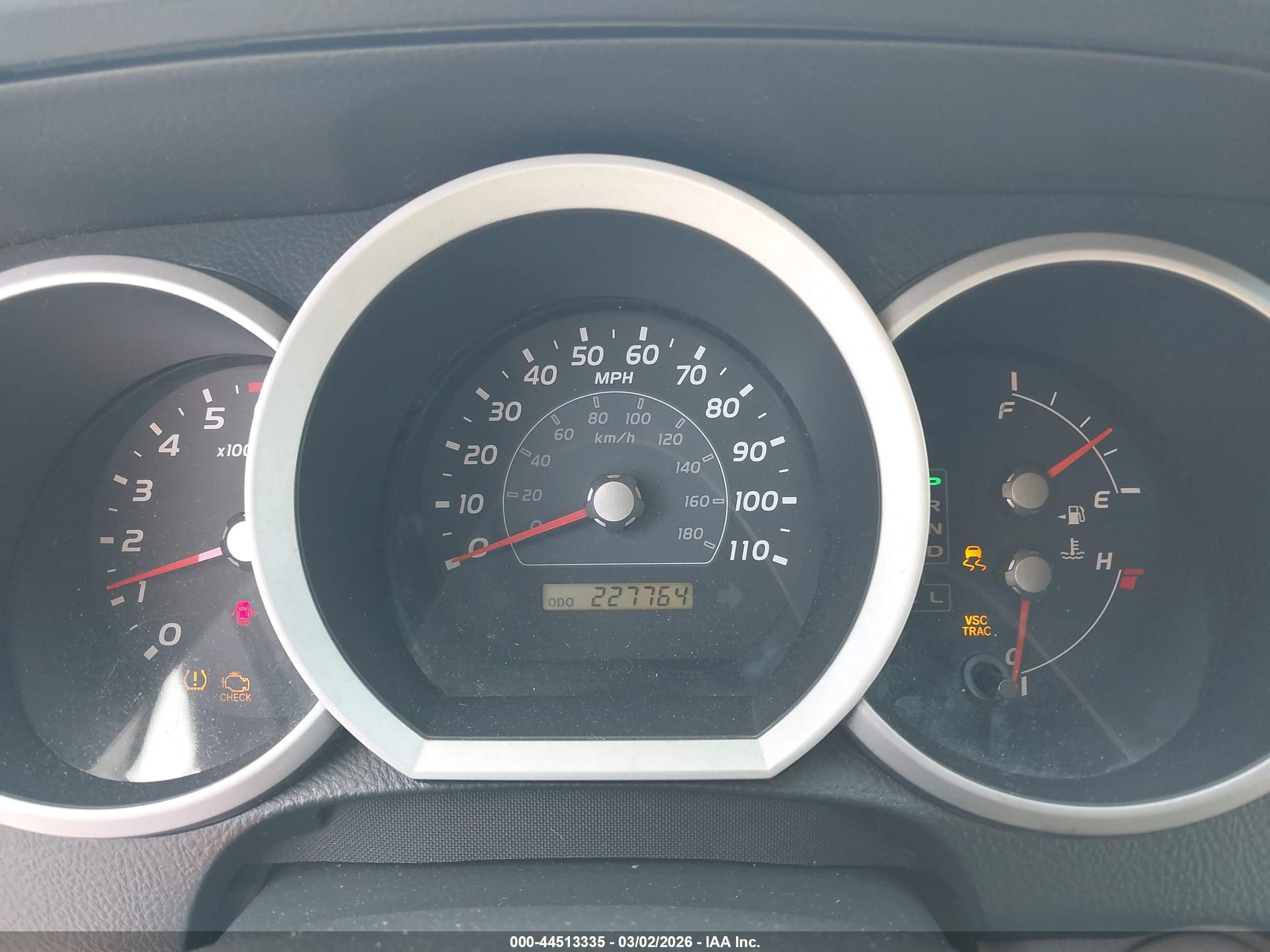 TOYOTA 4RUNNER image 7
