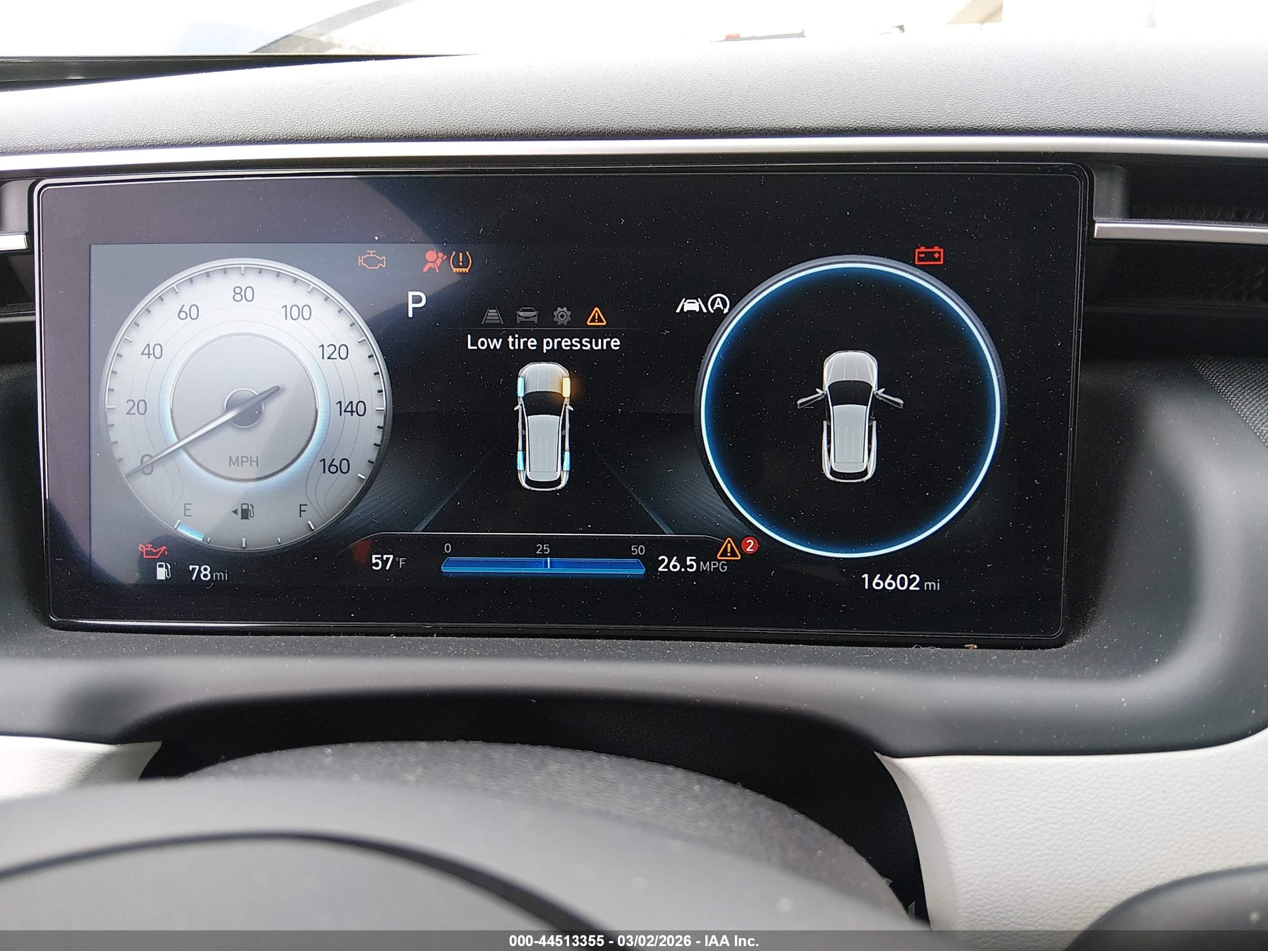 HYUNDAI TUCSON image 7