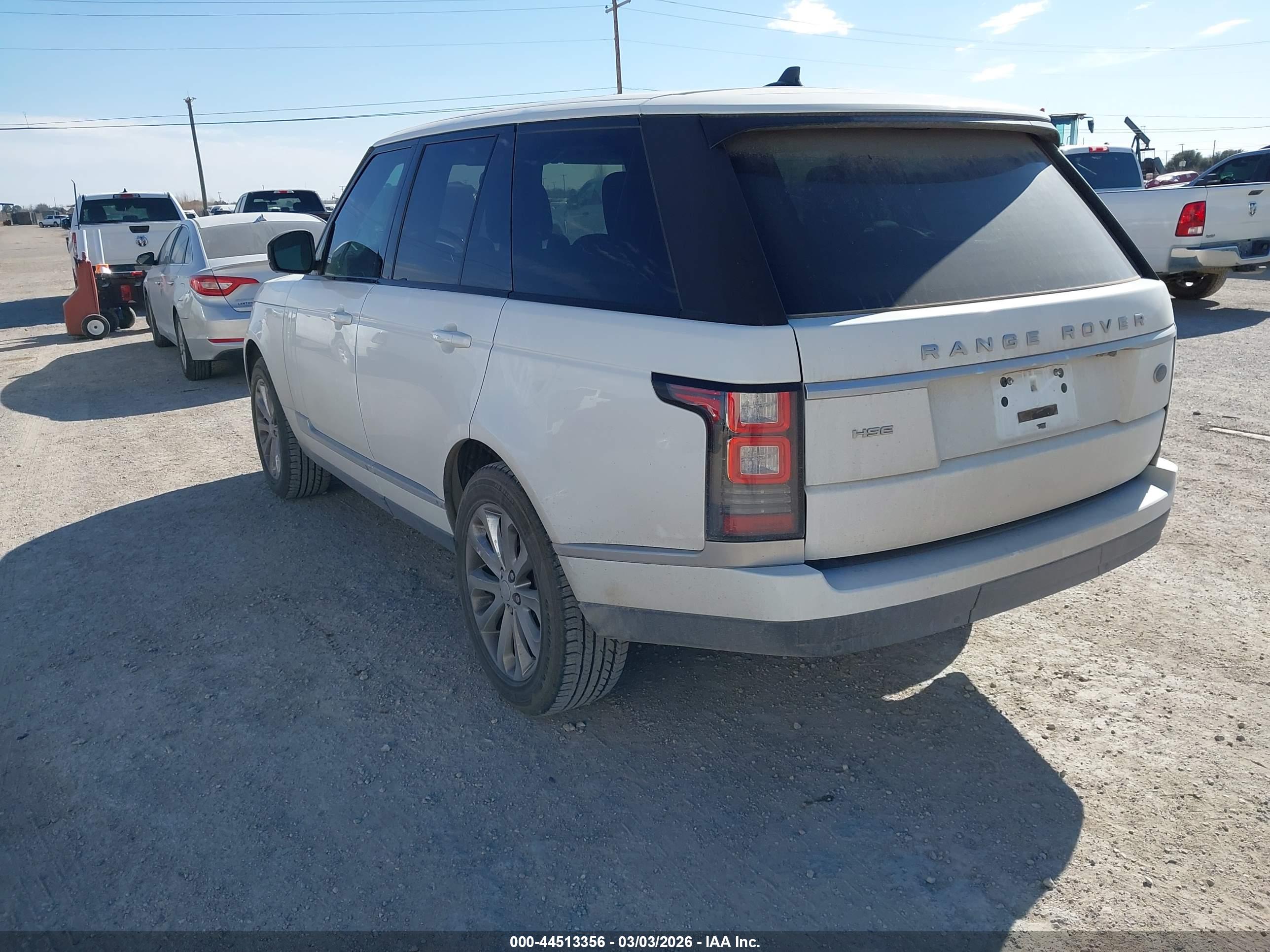 LAND ROVER image 3