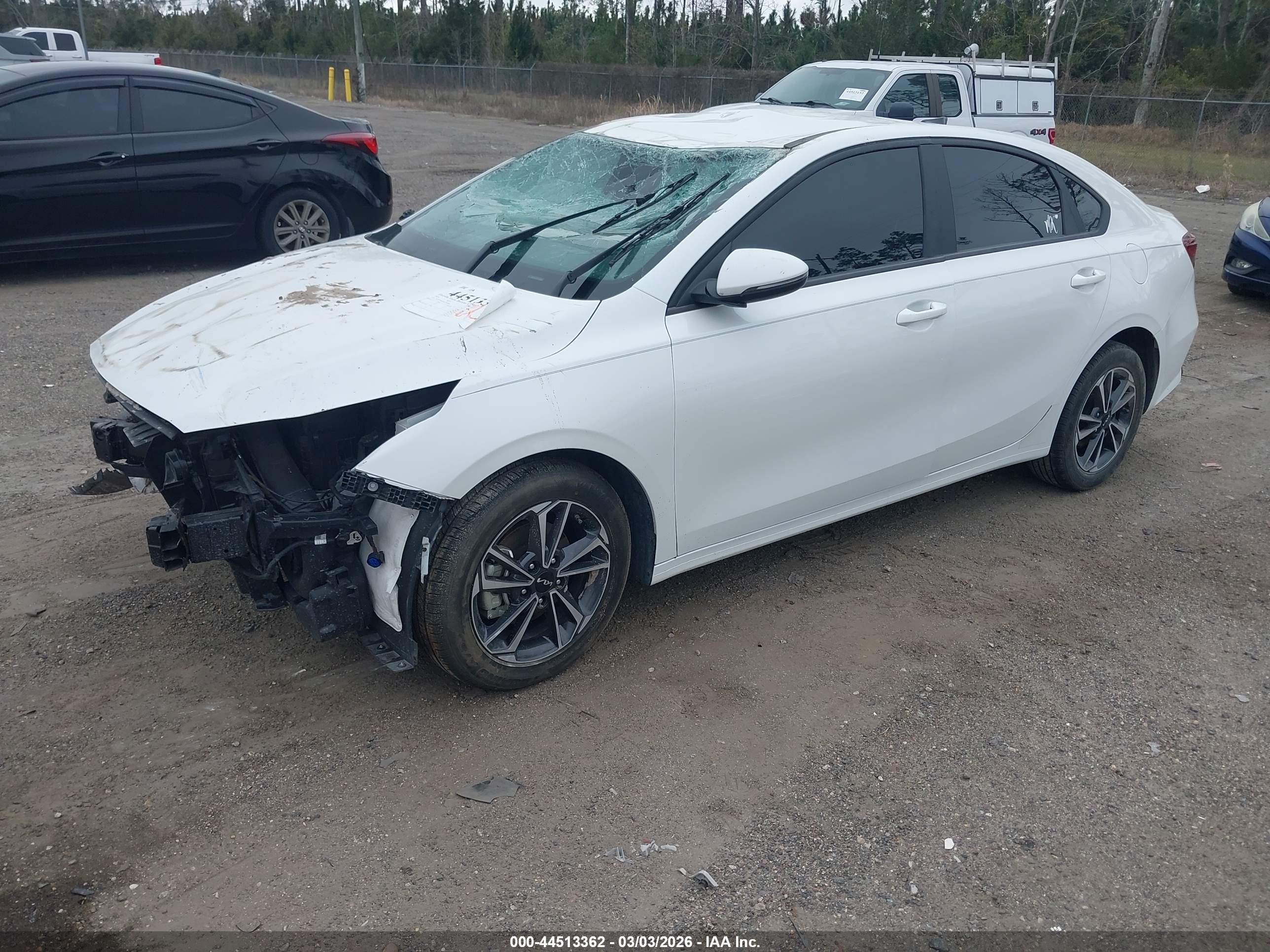 KIA FORTE image 2