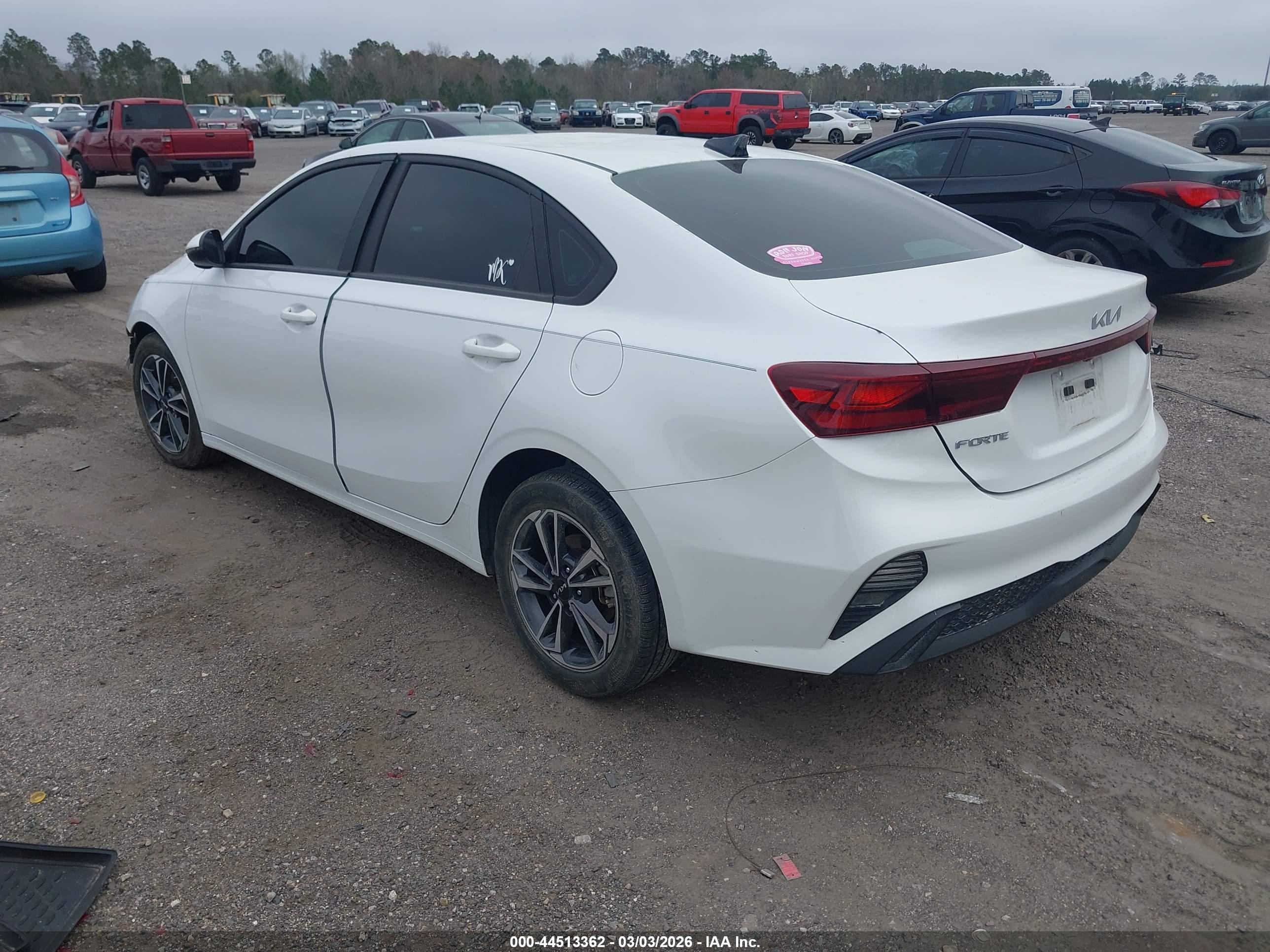KIA FORTE image 3