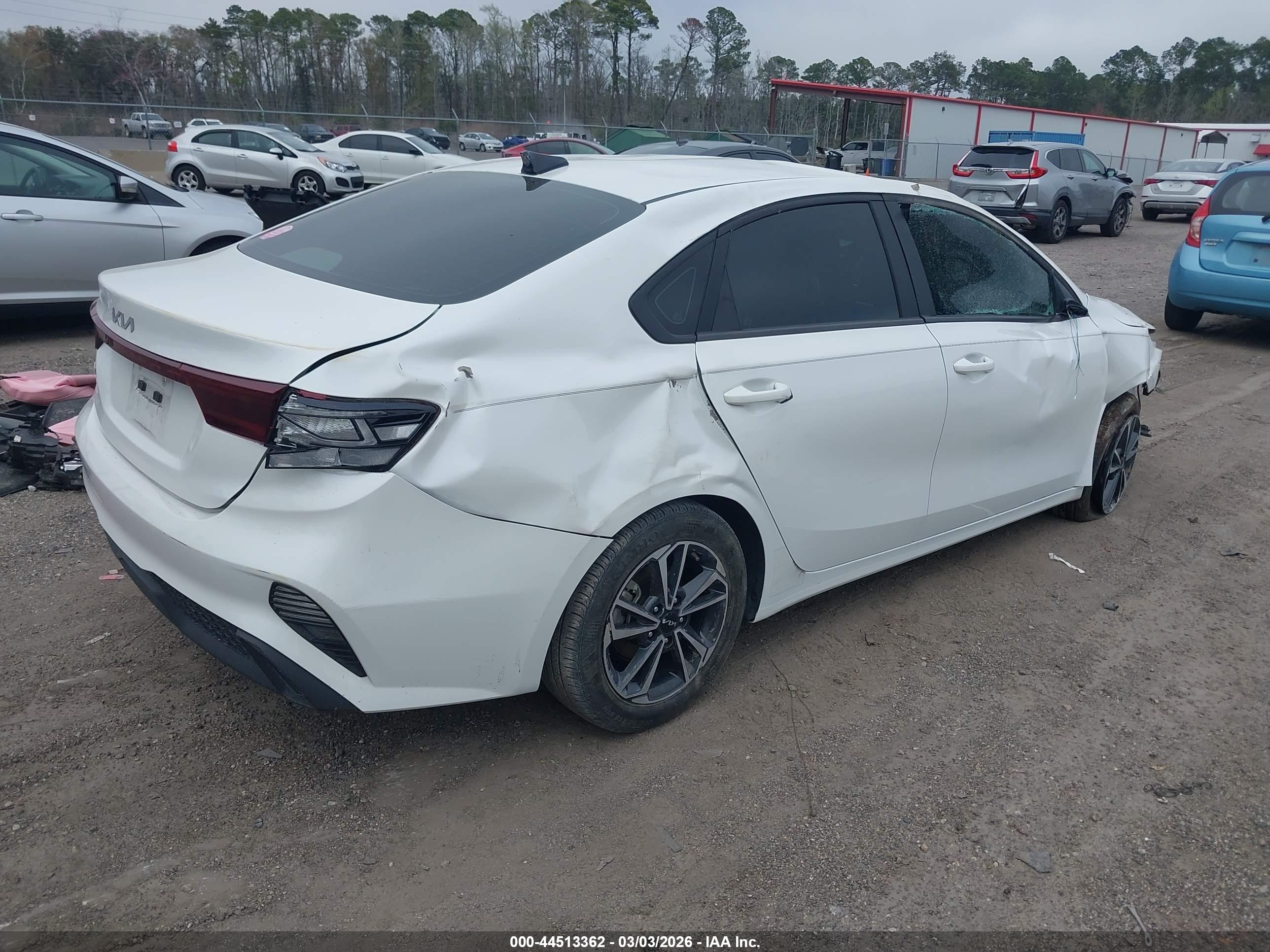 KIA FORTE image 4