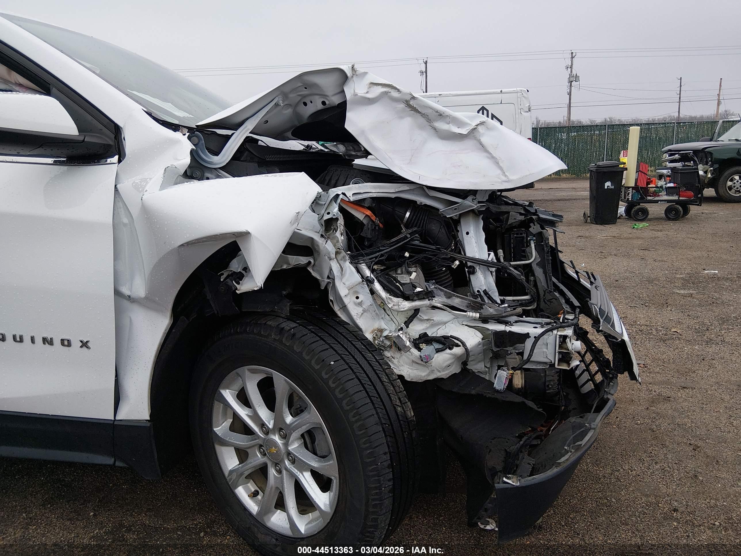 CHEVROLET EQUINOX image 6