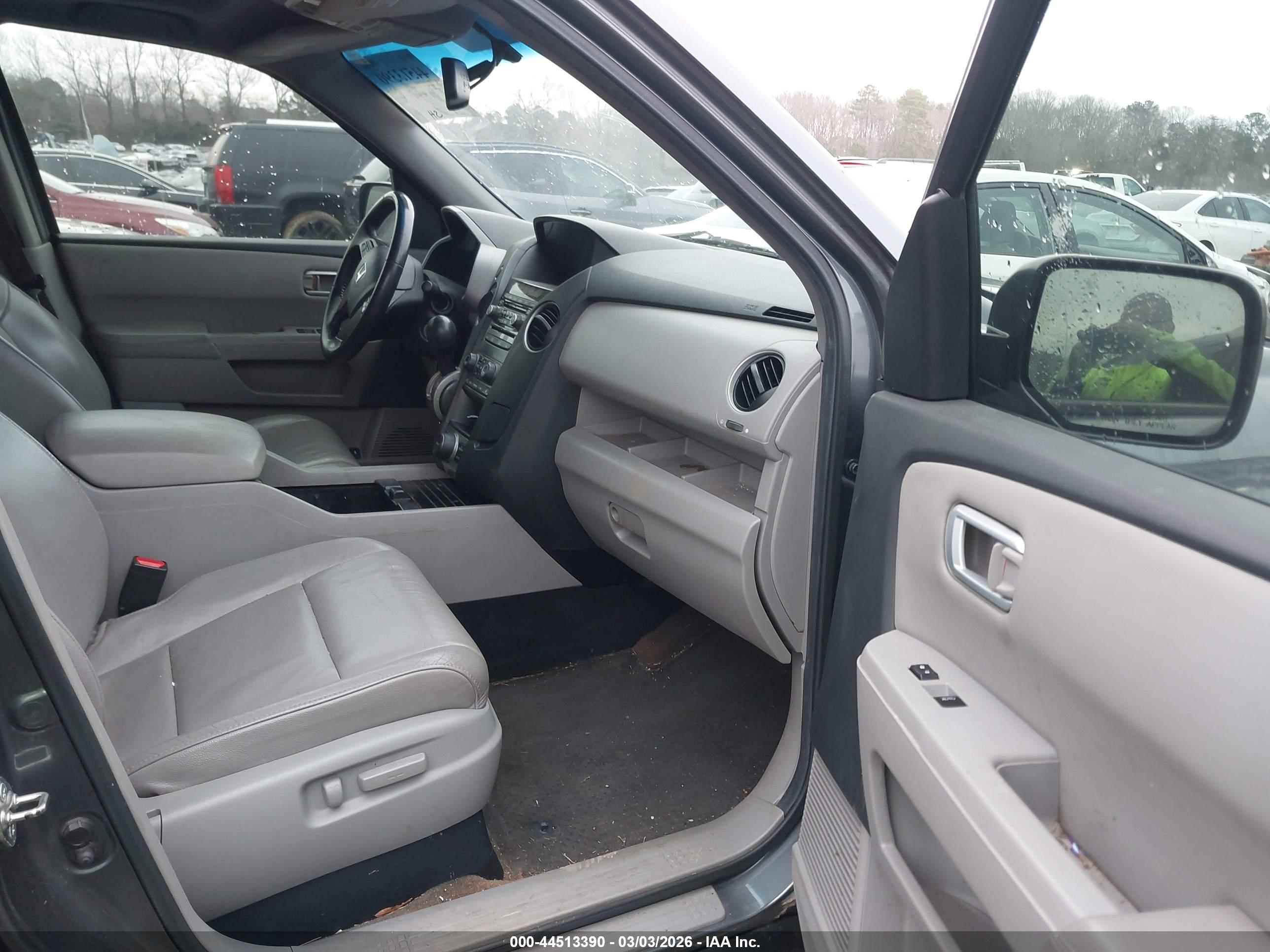 HONDA PILOT image 5