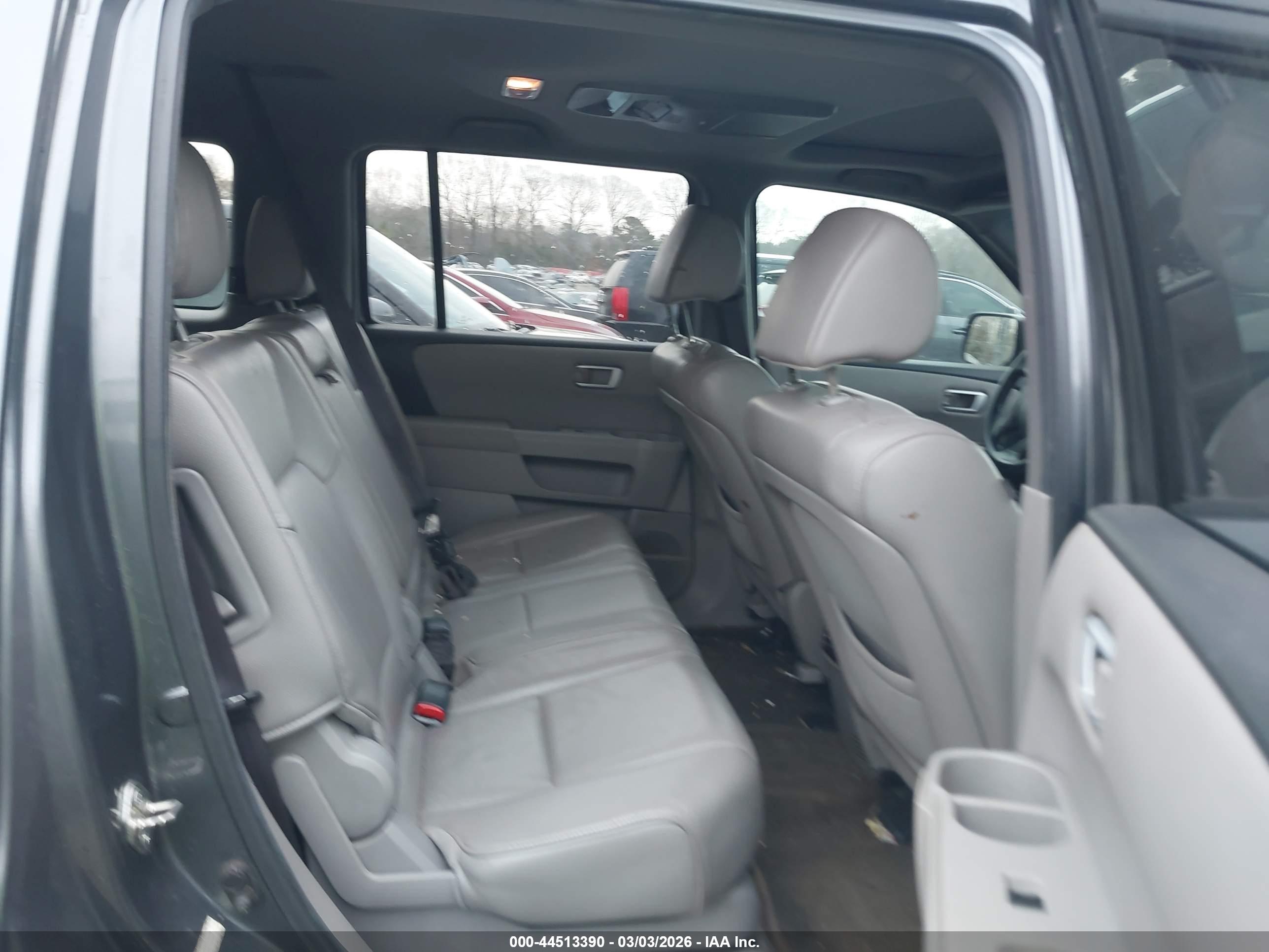 HONDA PILOT image 8