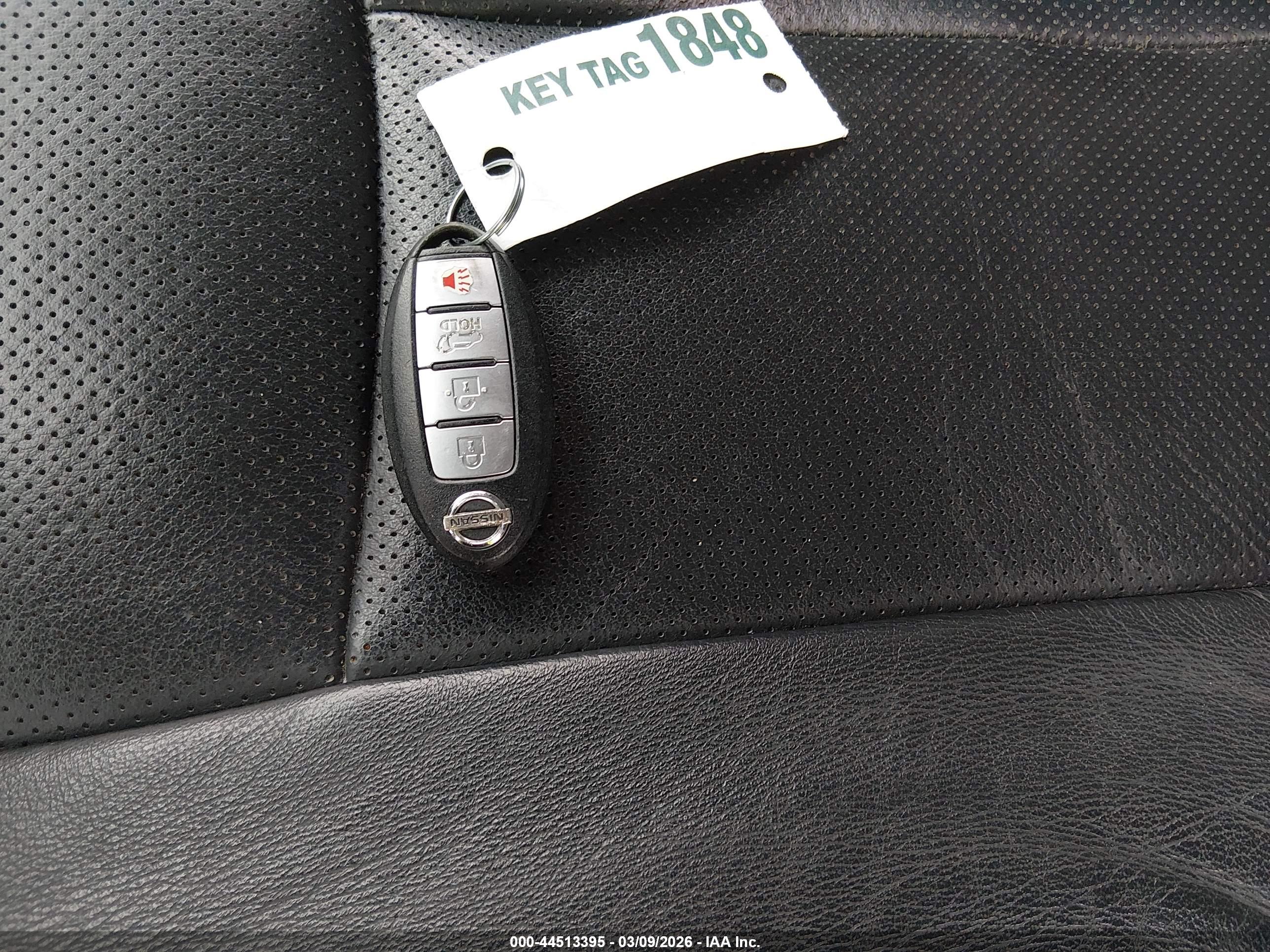 NISSAN ROGUE image 11
