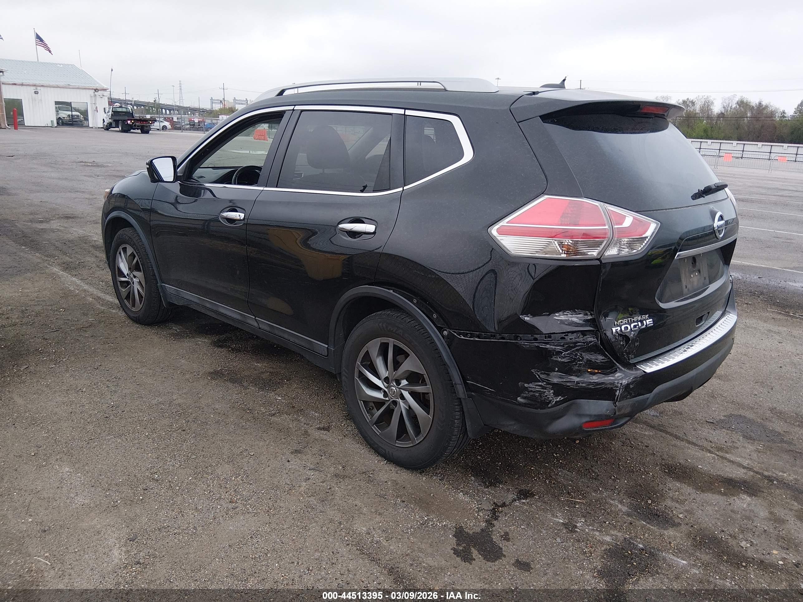 NISSAN ROGUE image 3