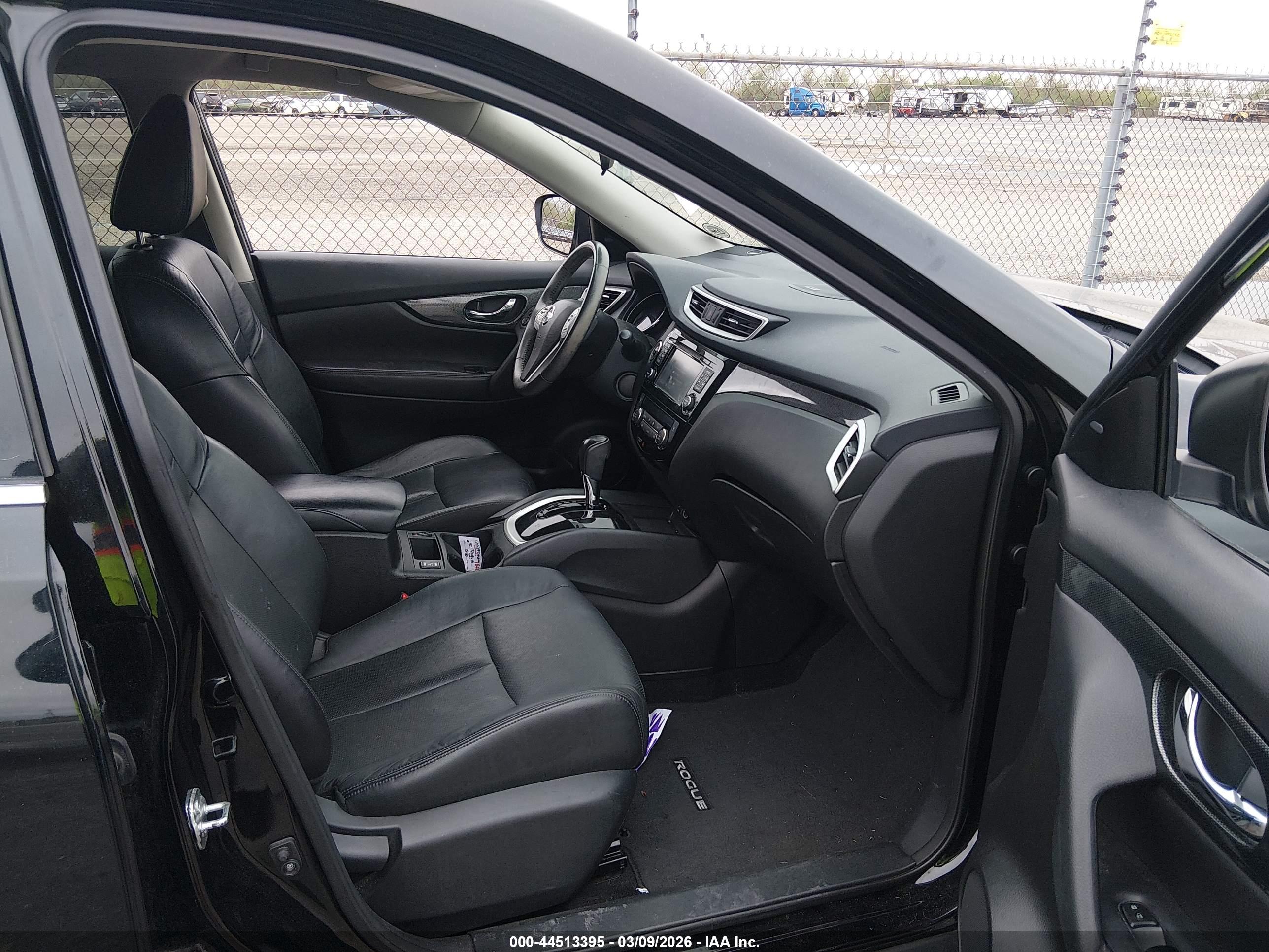 NISSAN ROGUE image 5