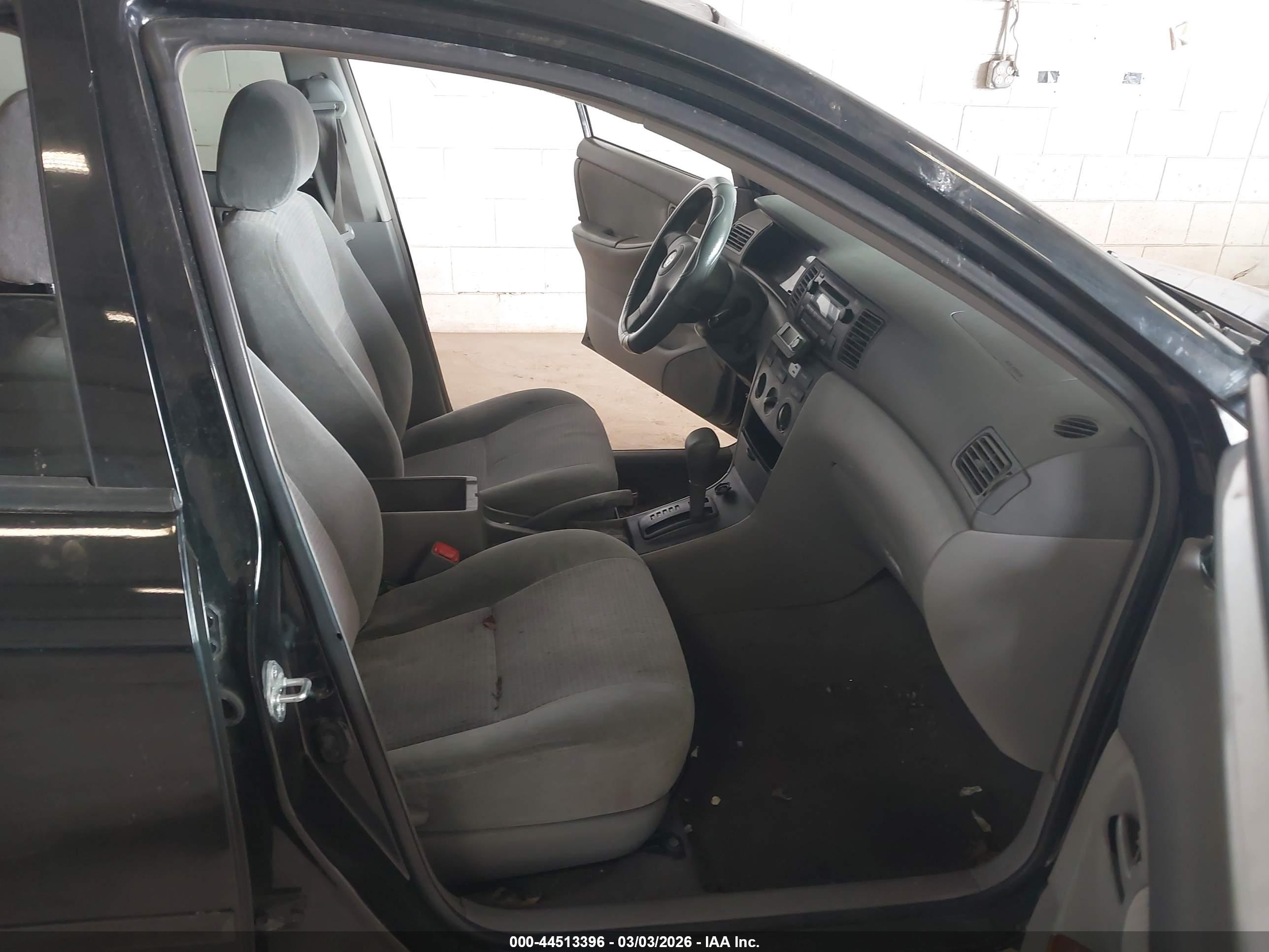 TOYOTA COROLLA image 5