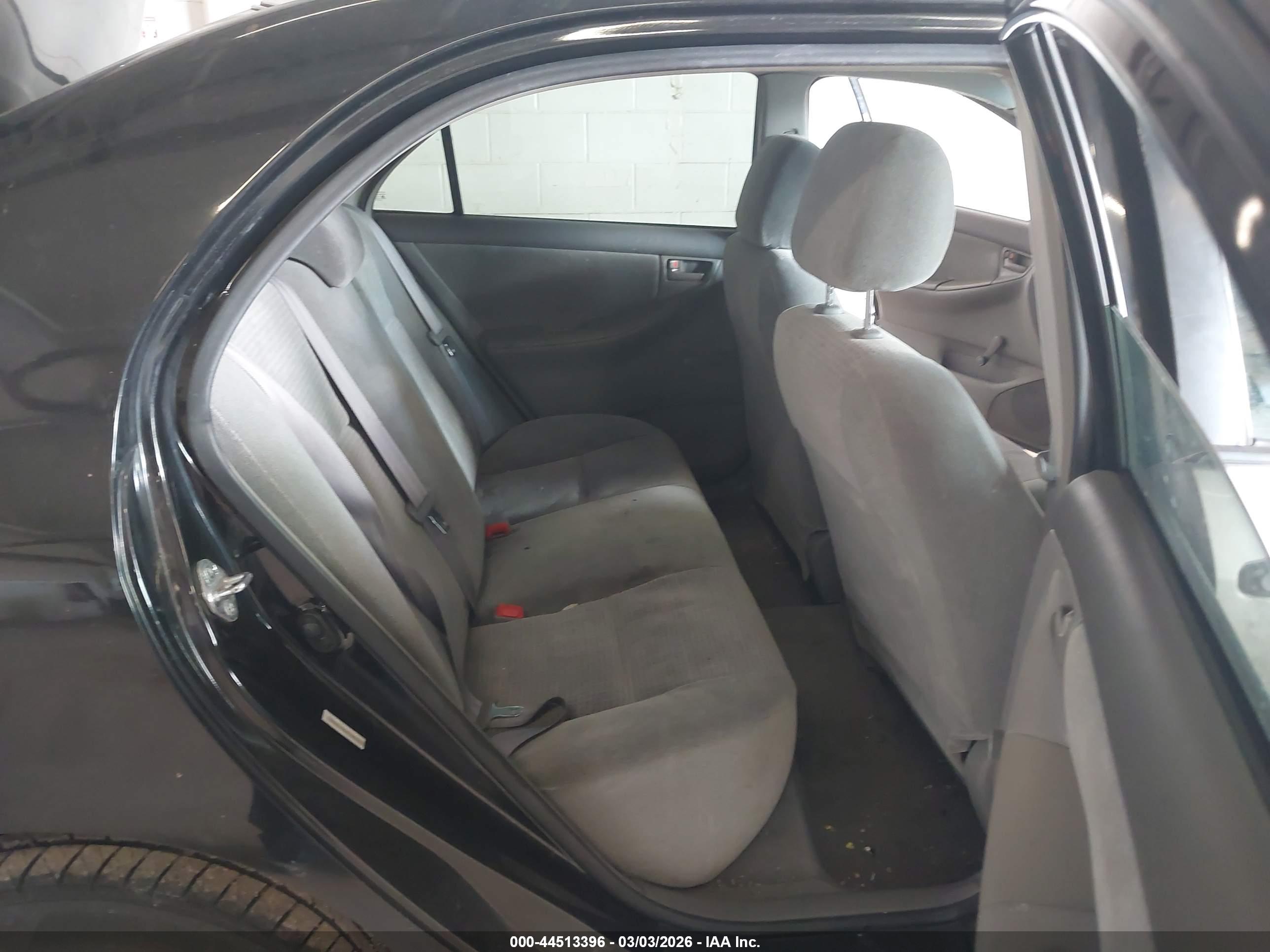 TOYOTA COROLLA image 8