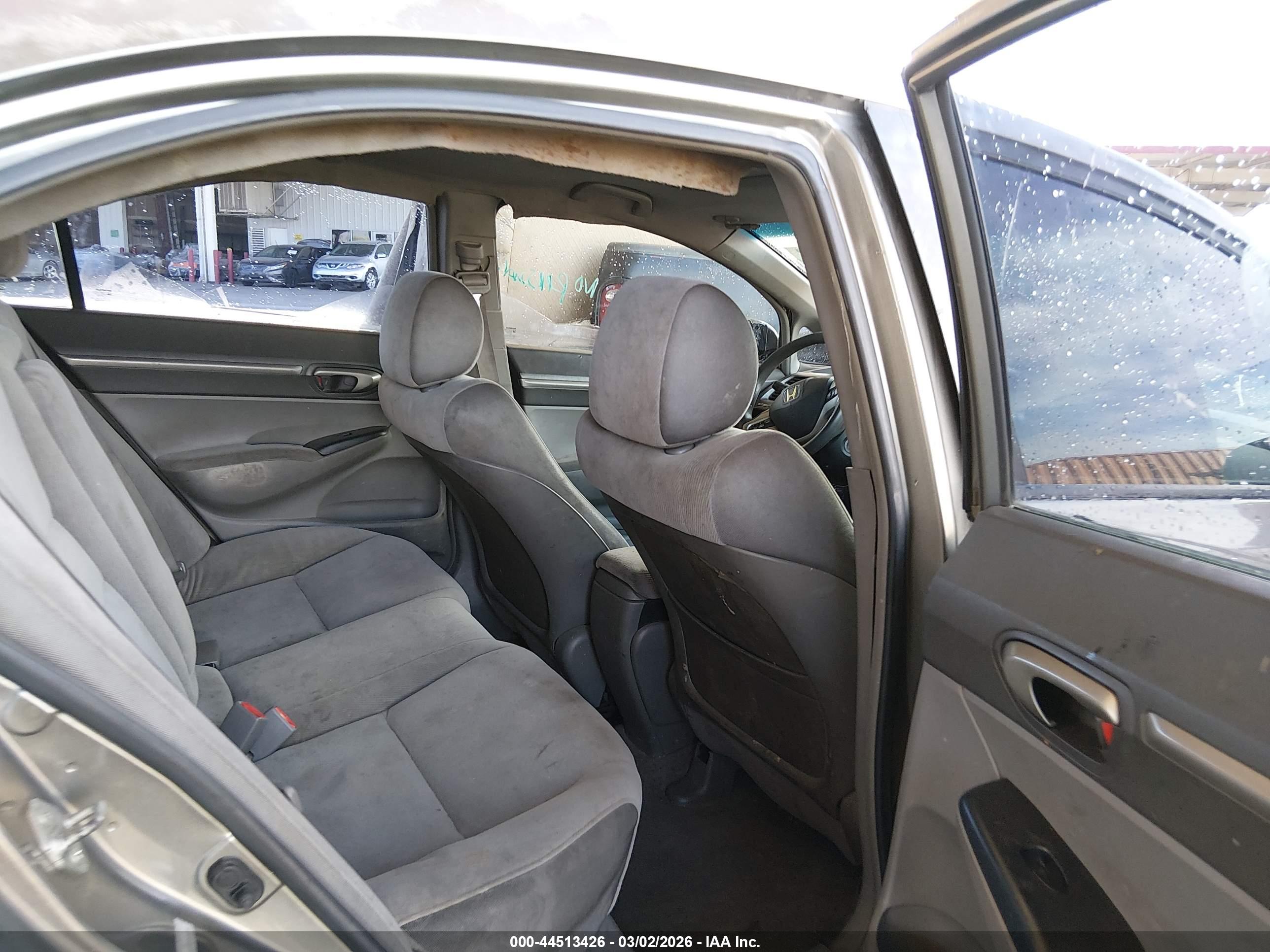 HONDA CIVIC image 8