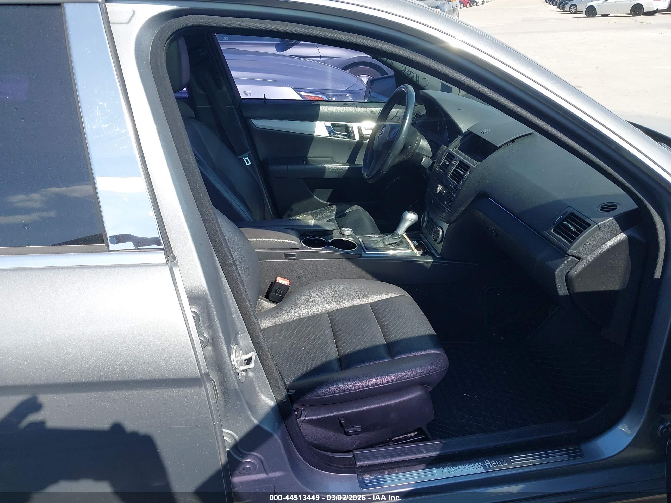 MERCEDES-BENZ C image 5