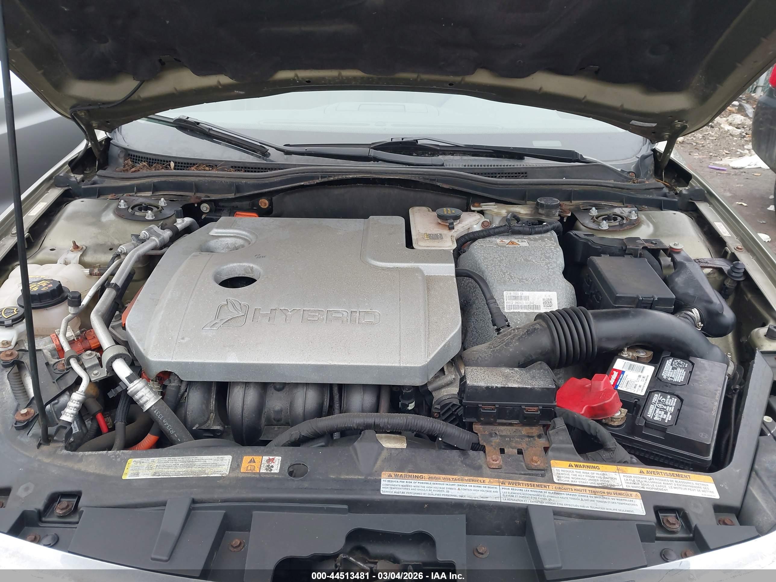 FORD FUSION image 10