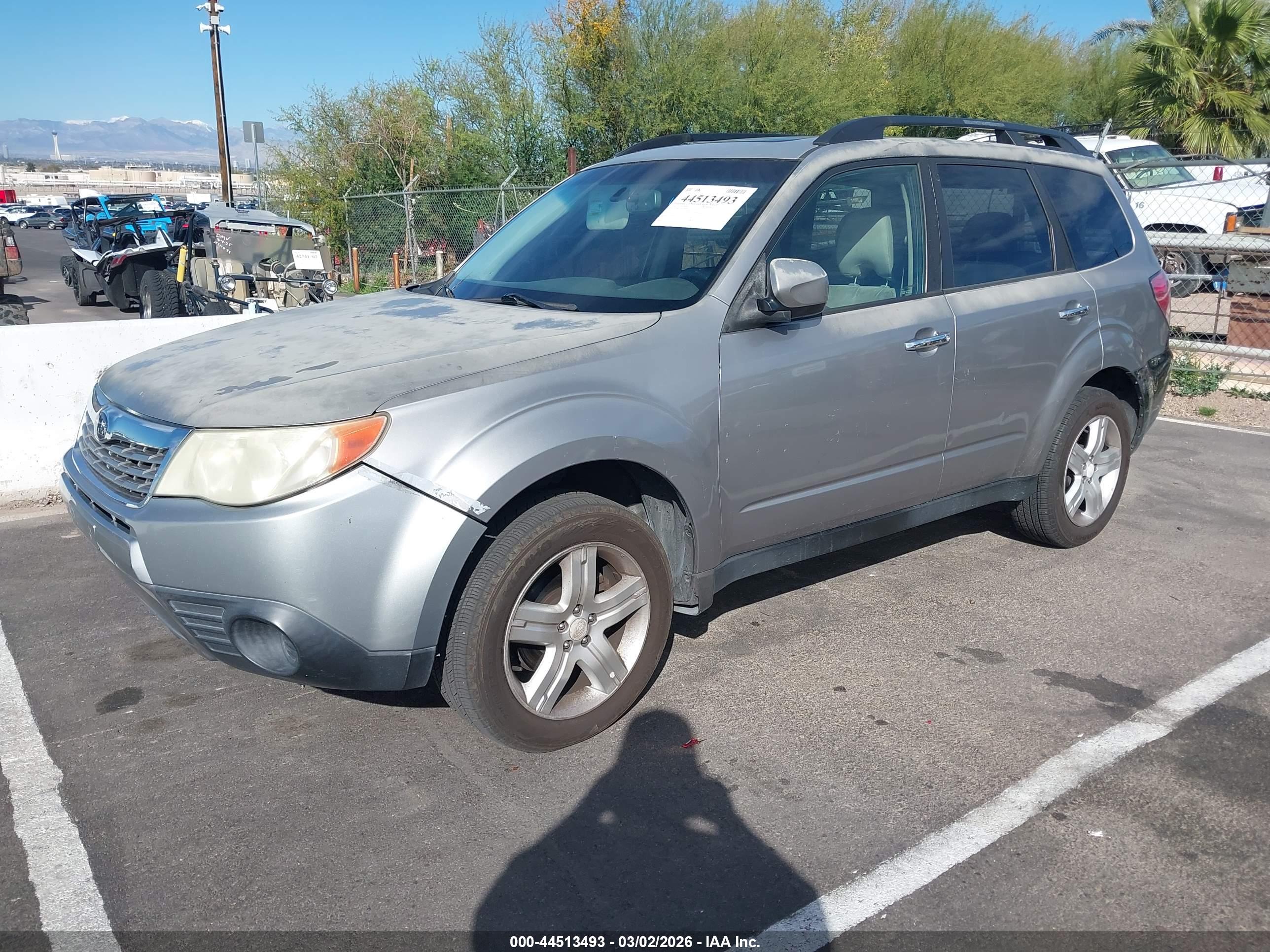 SUBARU FORESTER image 2