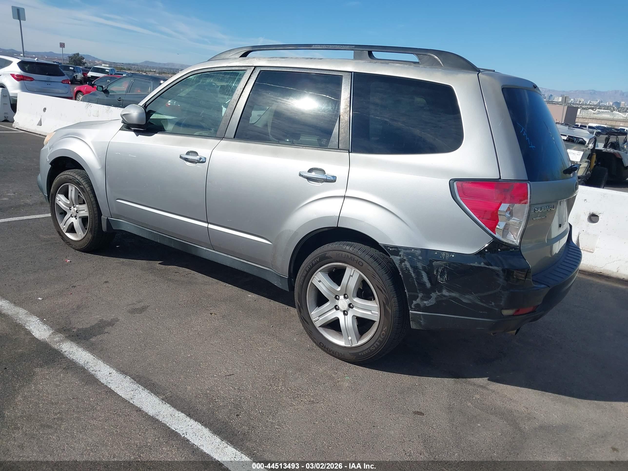SUBARU FORESTER image 3