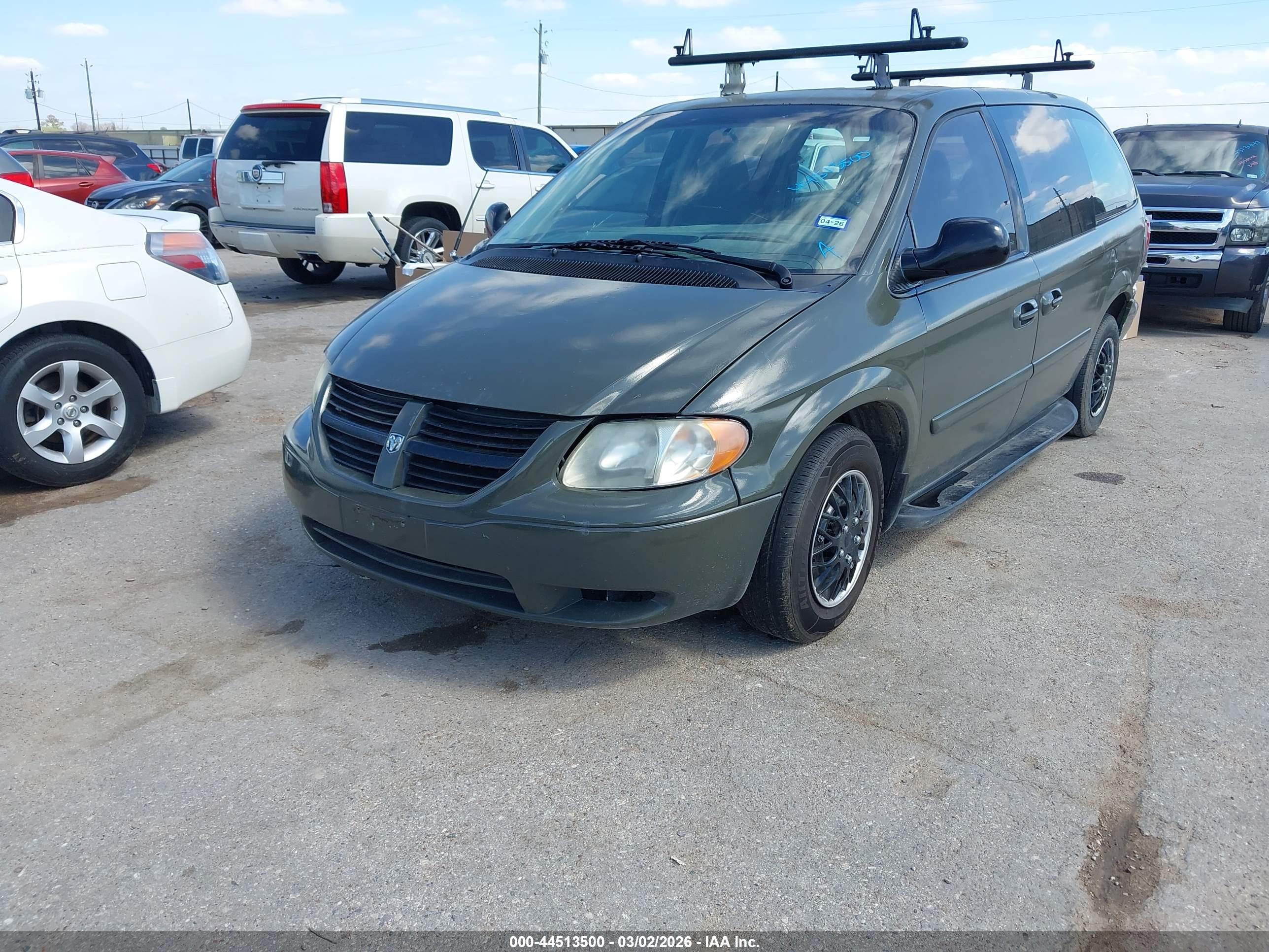 DODGE GRAND image 2