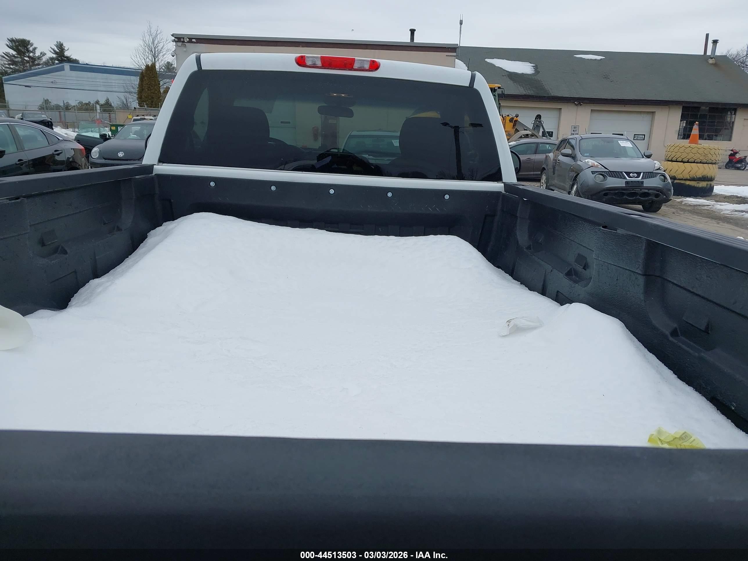 CHEVROLET SILVERADO image 8