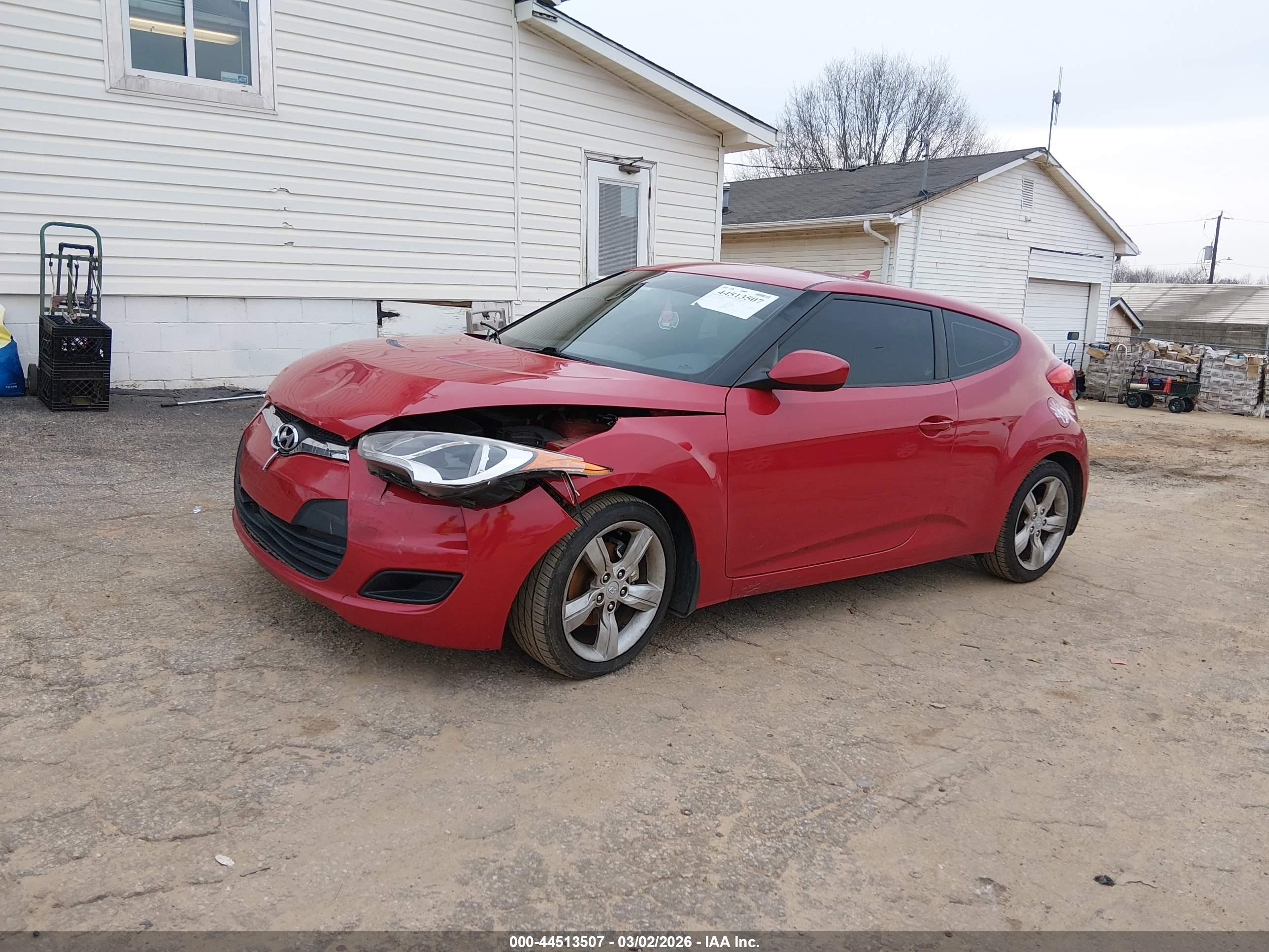 HYUNDAI VELOSTER image 2