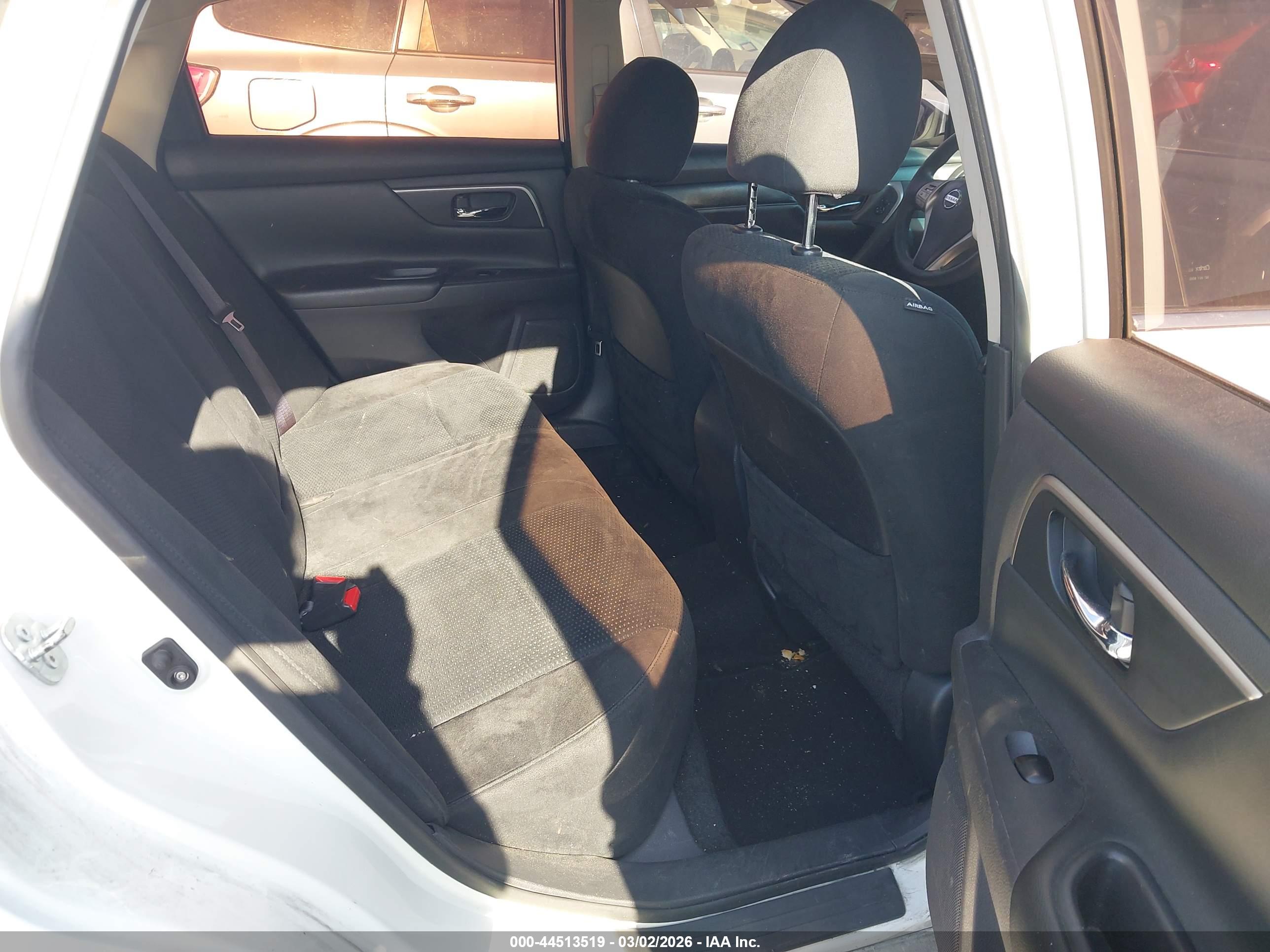 NISSAN ALTIMA image 8
